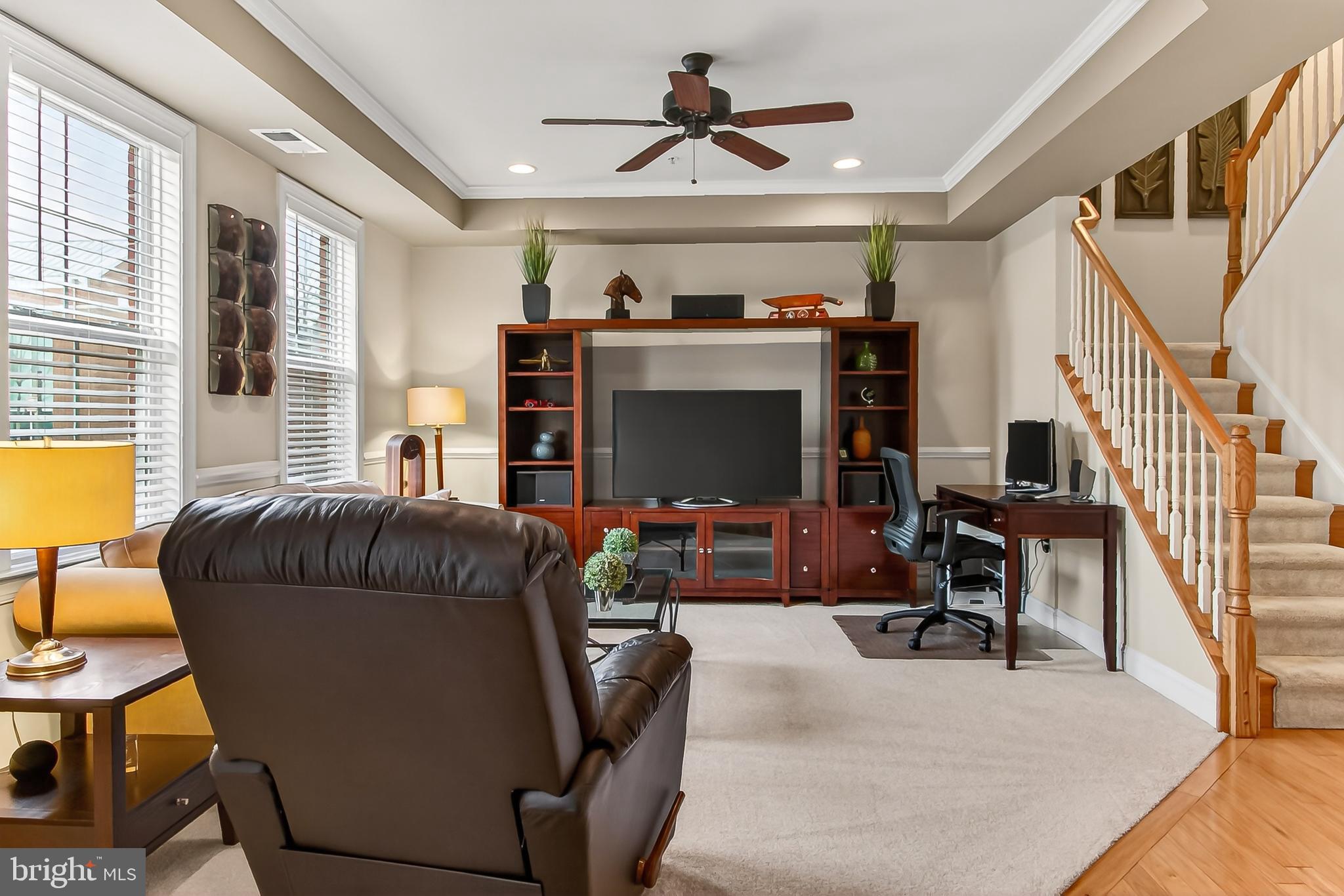 FORTNIGHTLY SQUARE - Residential