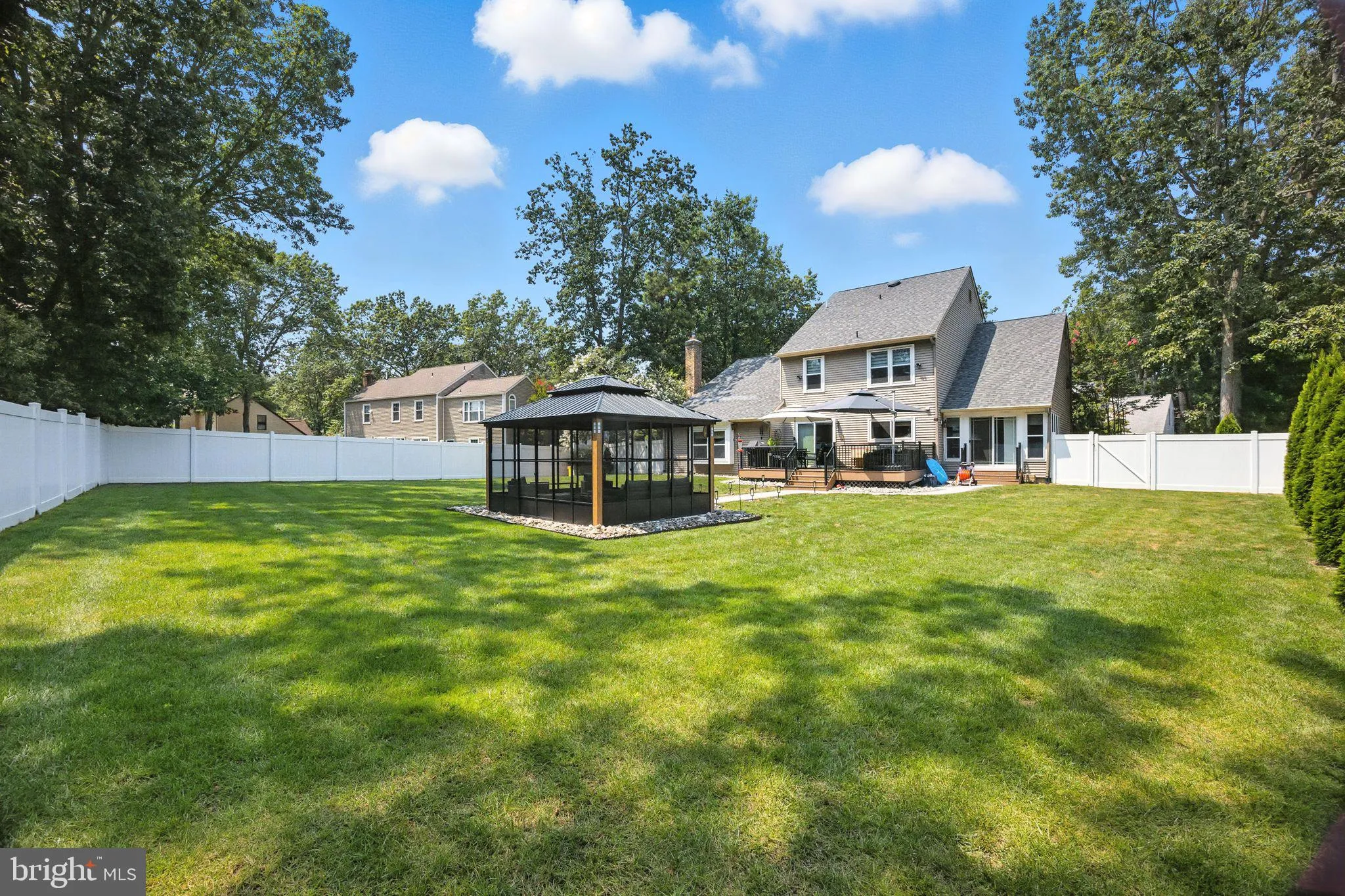 Voorhees, New Jersey 08043, United States, 4 Bedrooms Bedrooms, ,3 BathroomsBathrooms,Residential,Contingent,191124