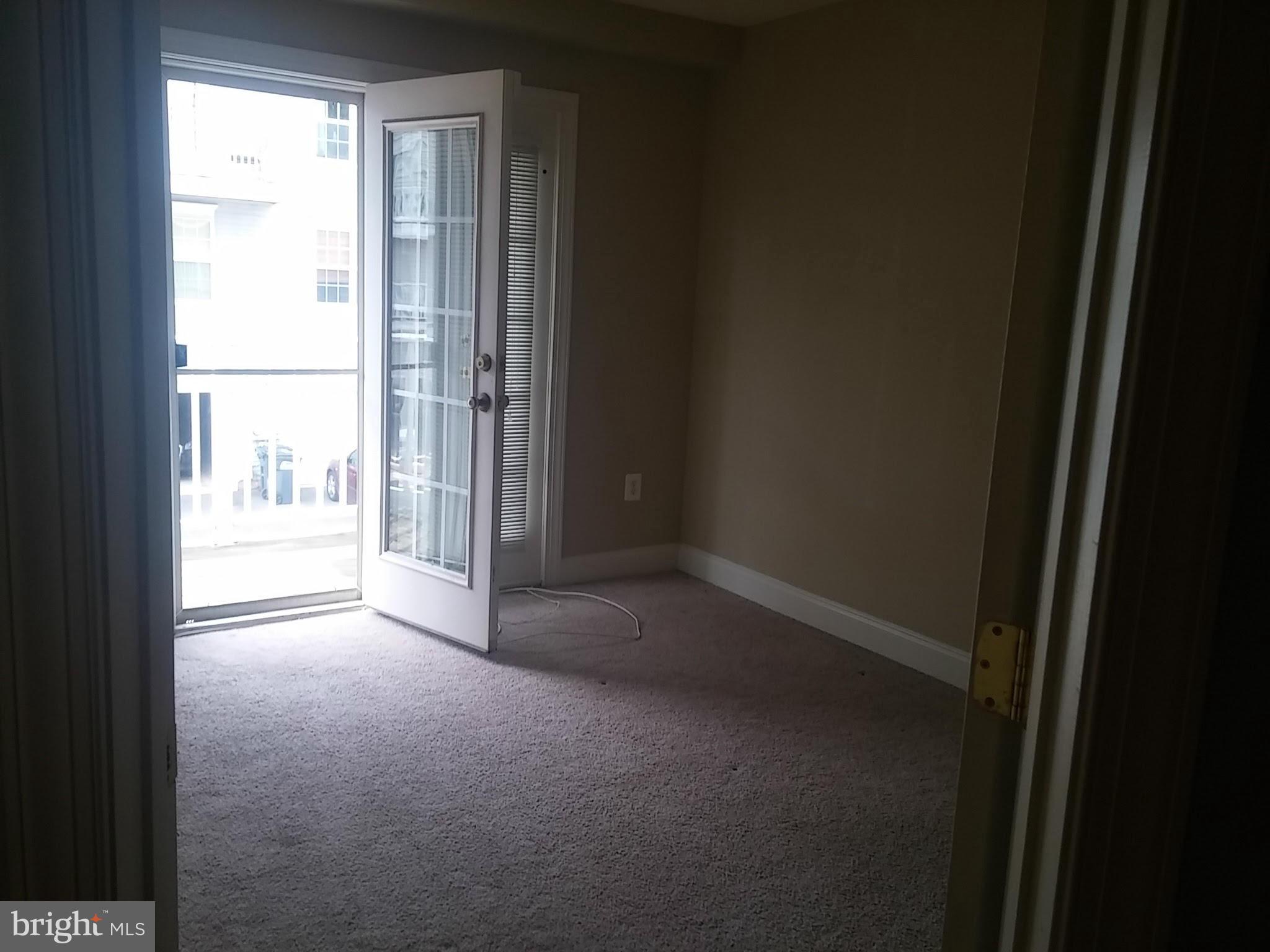 JEFFERSON PARK - Residential Lease
