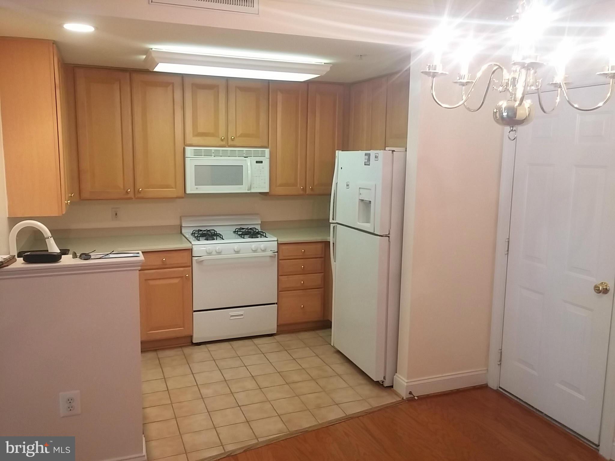 JEFFERSON PARK - Residential Lease