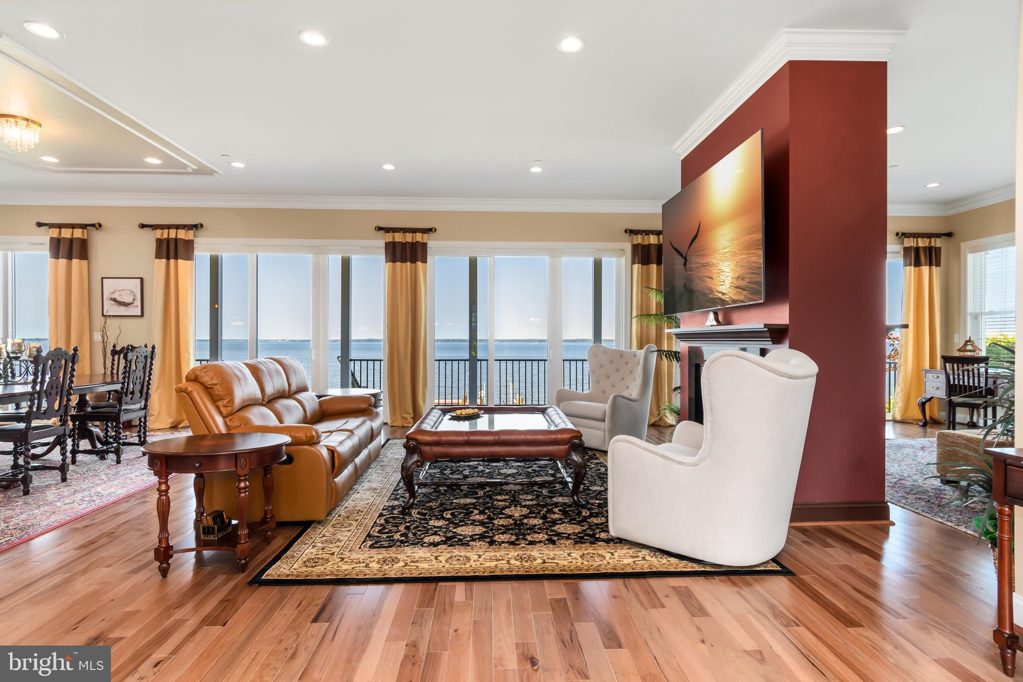 BAY CITY - Residential