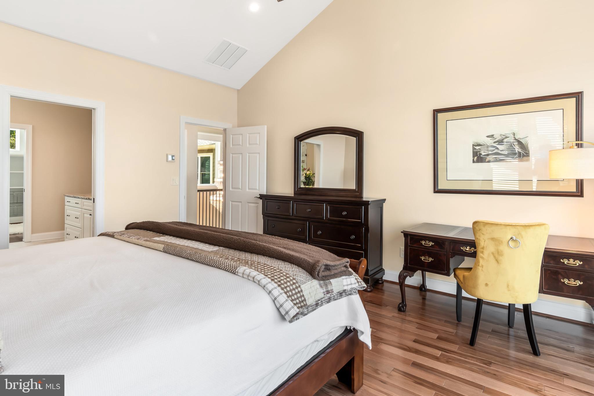 BAY CITY - Residential