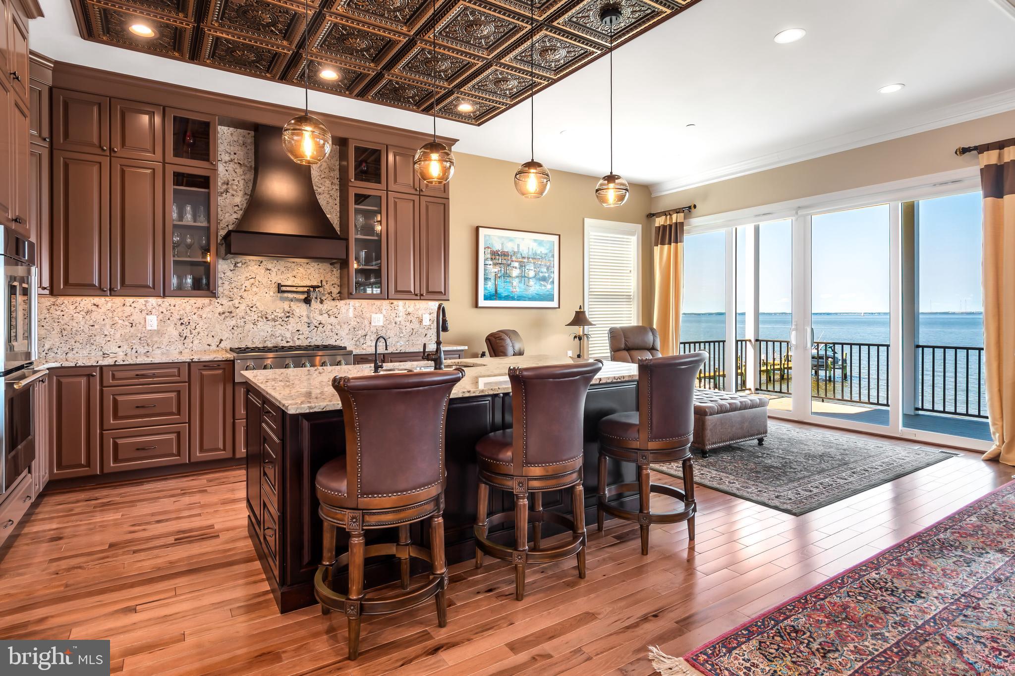 BAY CITY - Residential