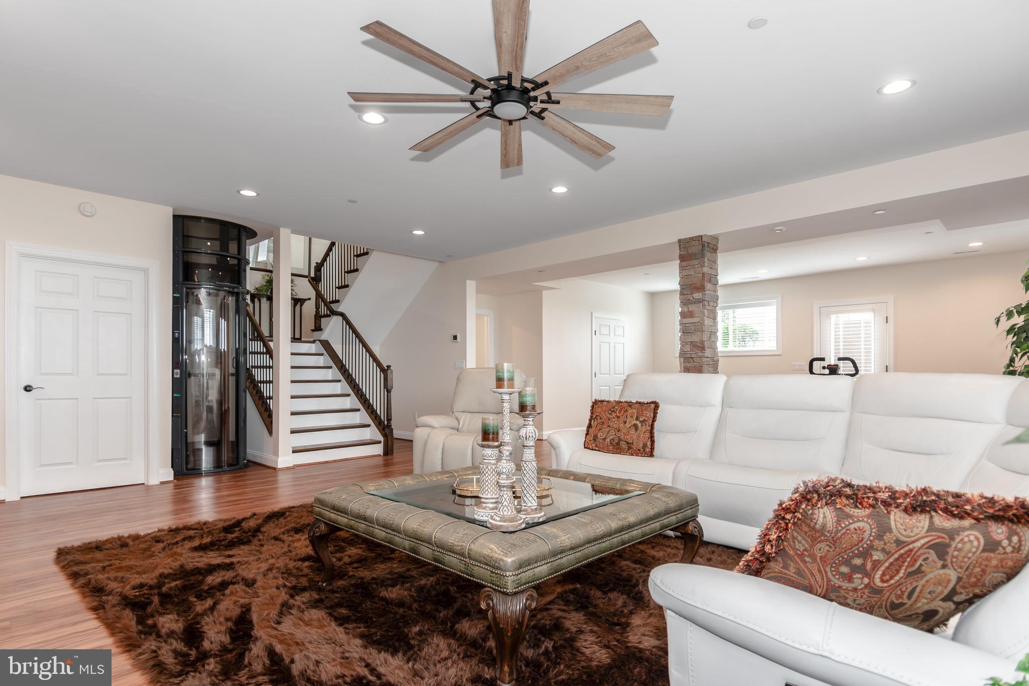 BAY CITY - Residential