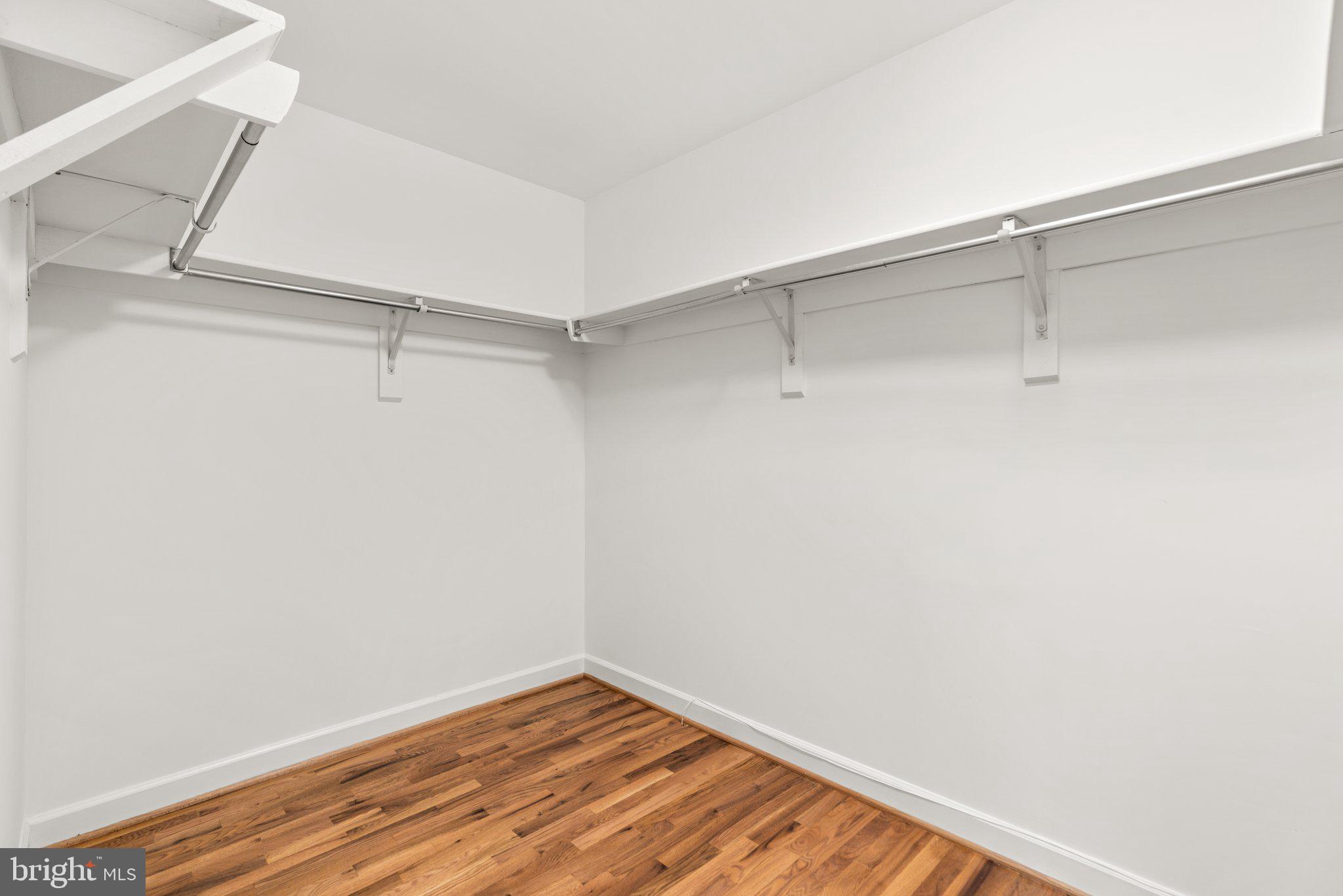 KEMP MILL FARMS - Residential