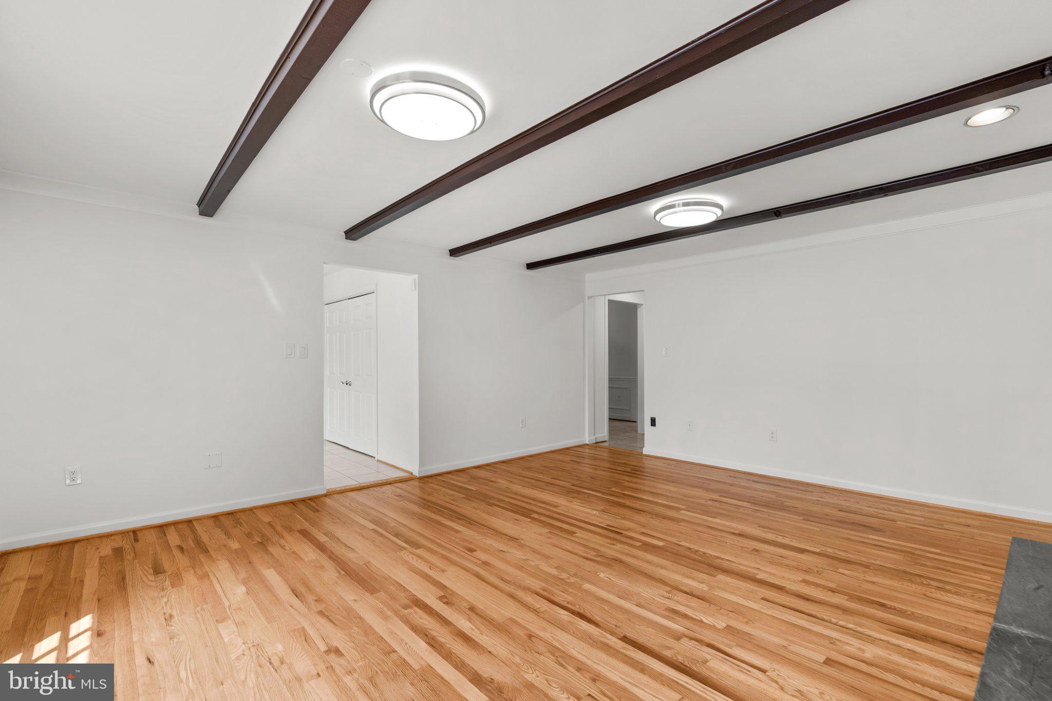 KEMP MILL FARMS - Residential