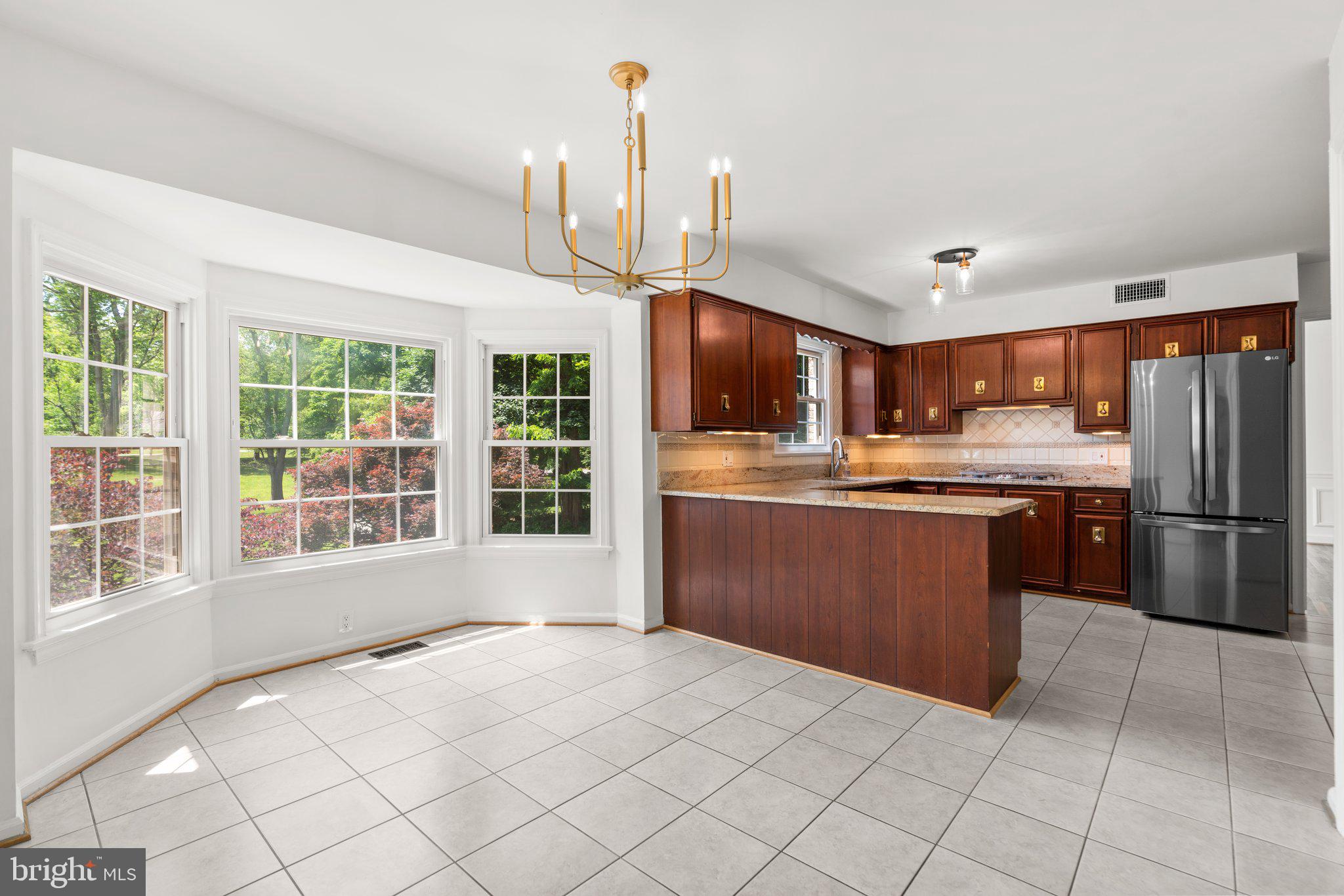 KEMP MILL FARMS - Residential