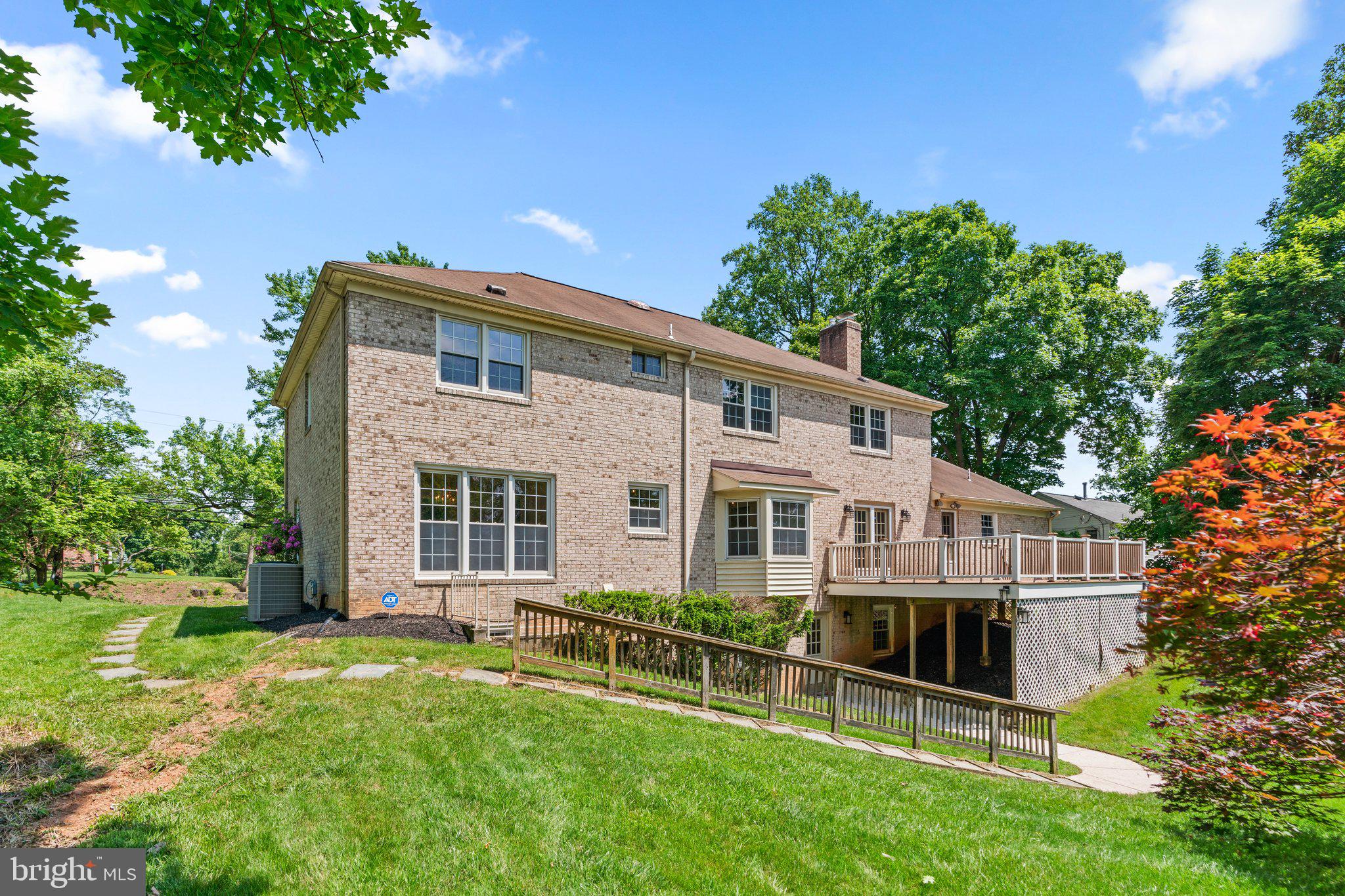 KEMP MILL FARMS - Residential