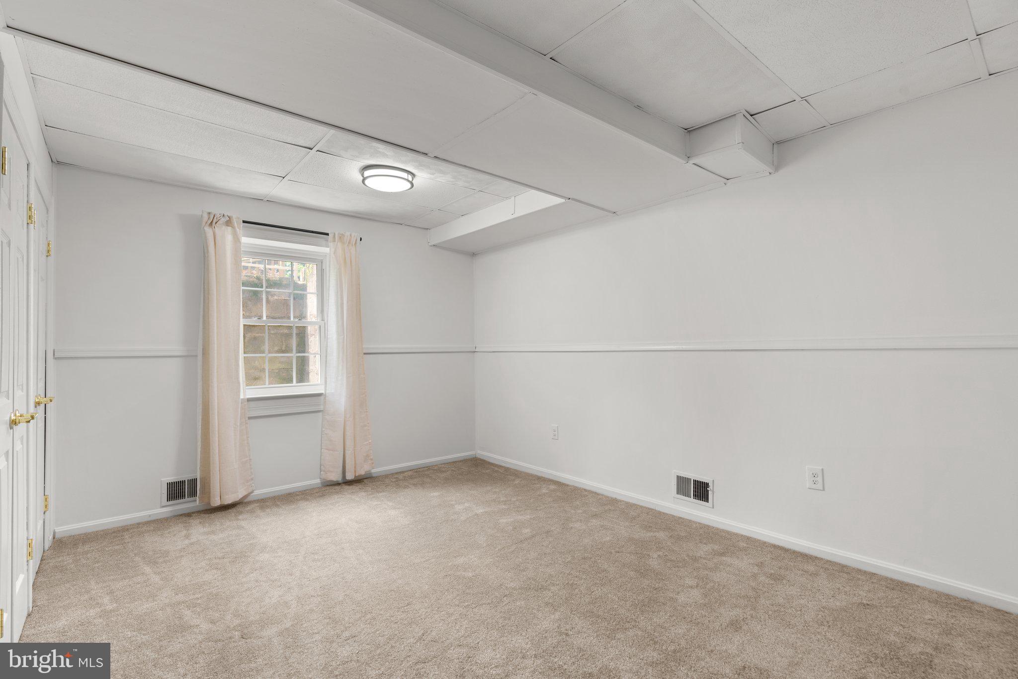 KEMP MILL FARMS - Residential