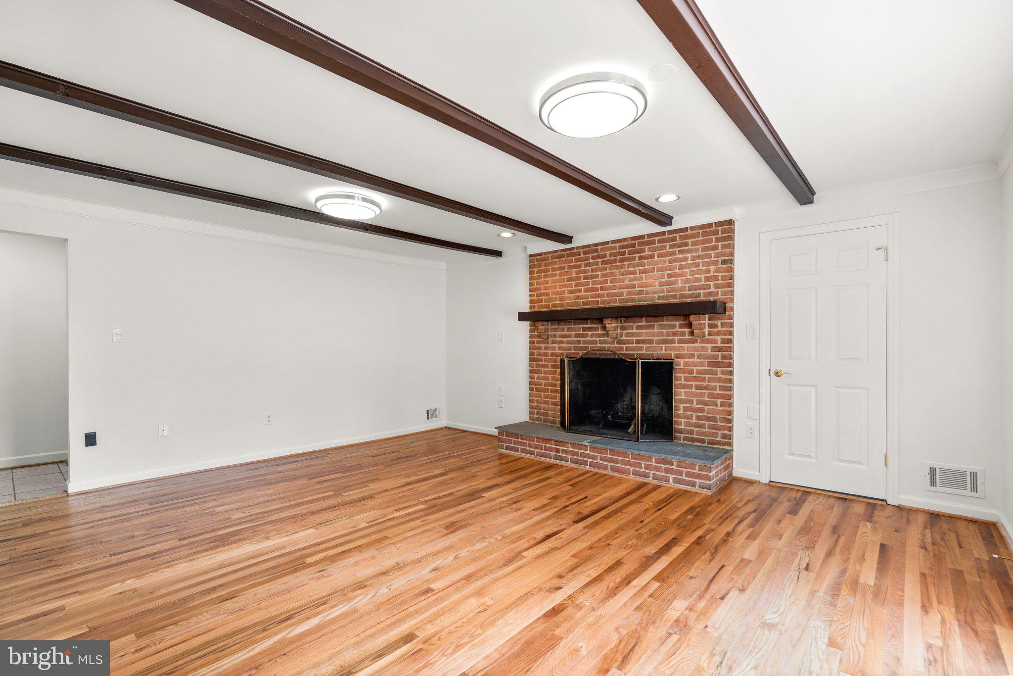 KEMP MILL FARMS - Residential