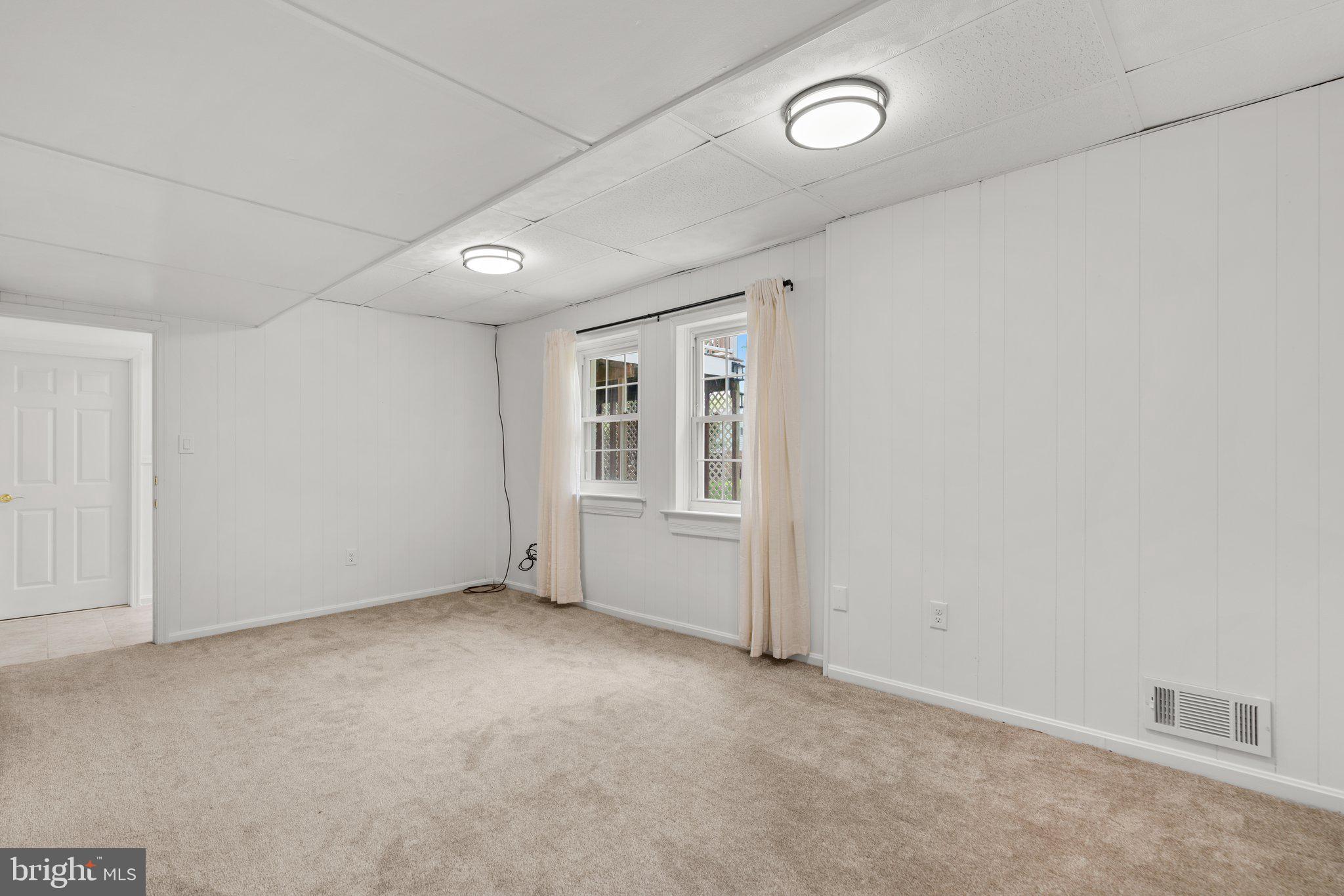 KEMP MILL FARMS - Residential