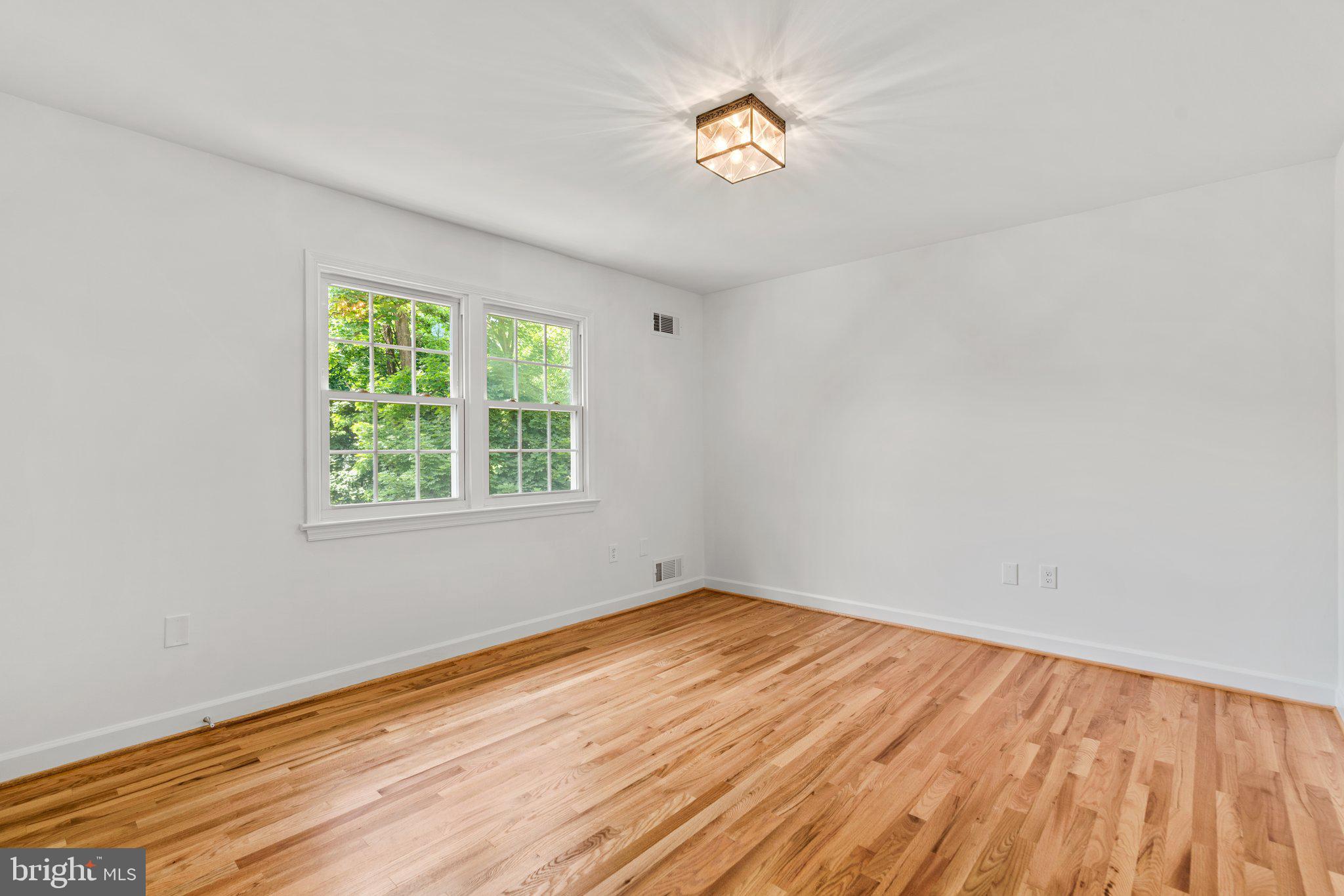 KEMP MILL FARMS - Residential