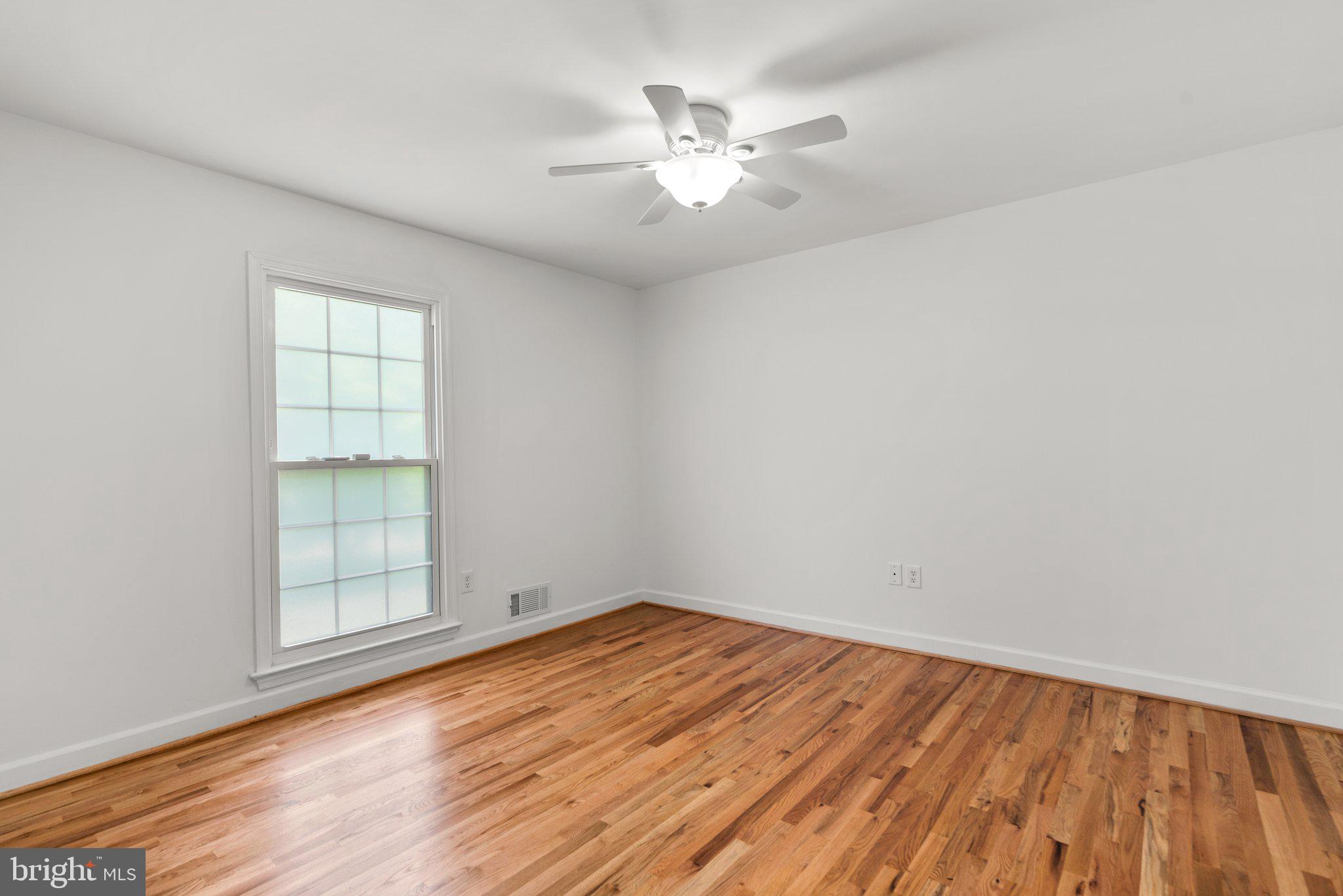 KEMP MILL FARMS - Residential