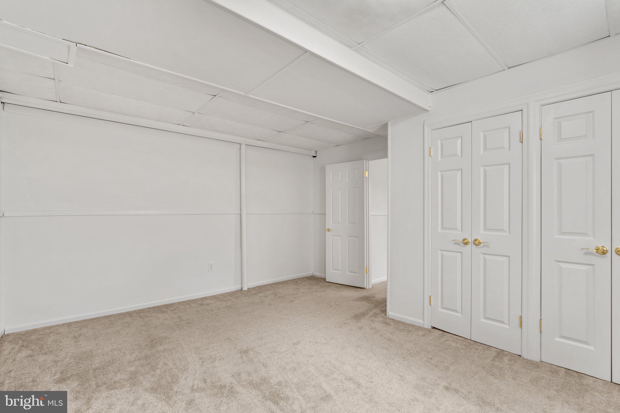 KEMP MILL FARMS - Residential