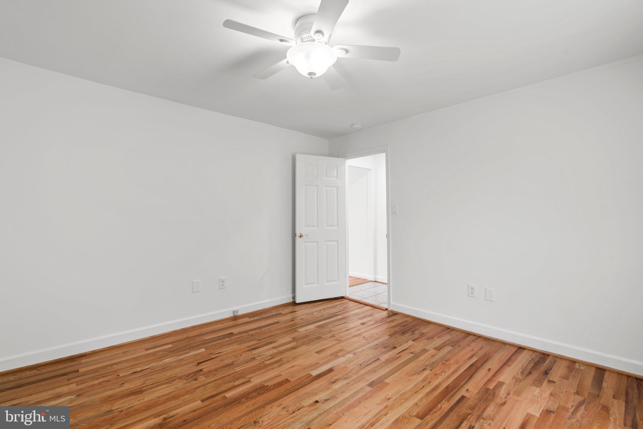 KEMP MILL FARMS - Residential