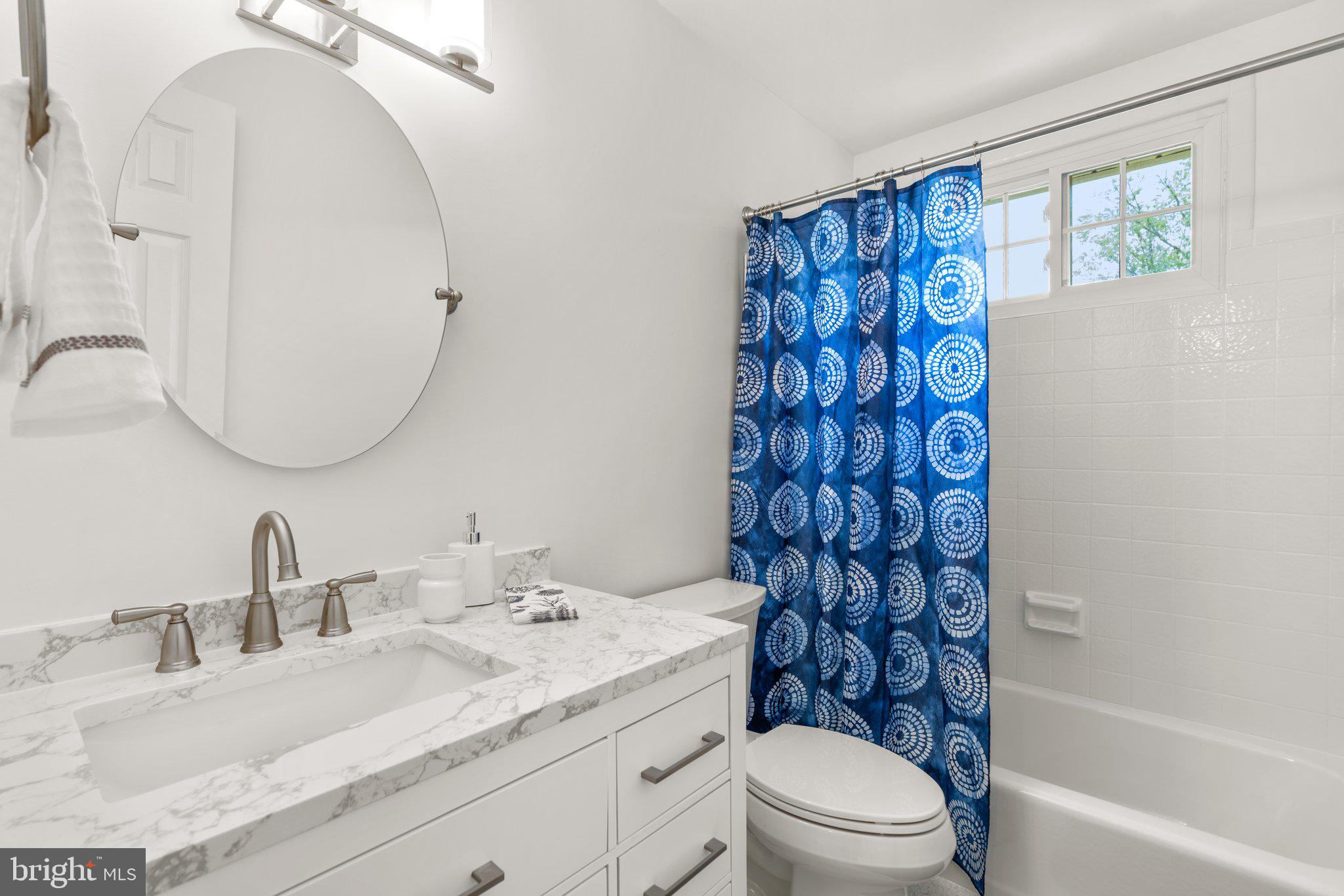 KEMP MILL FARMS - Residential