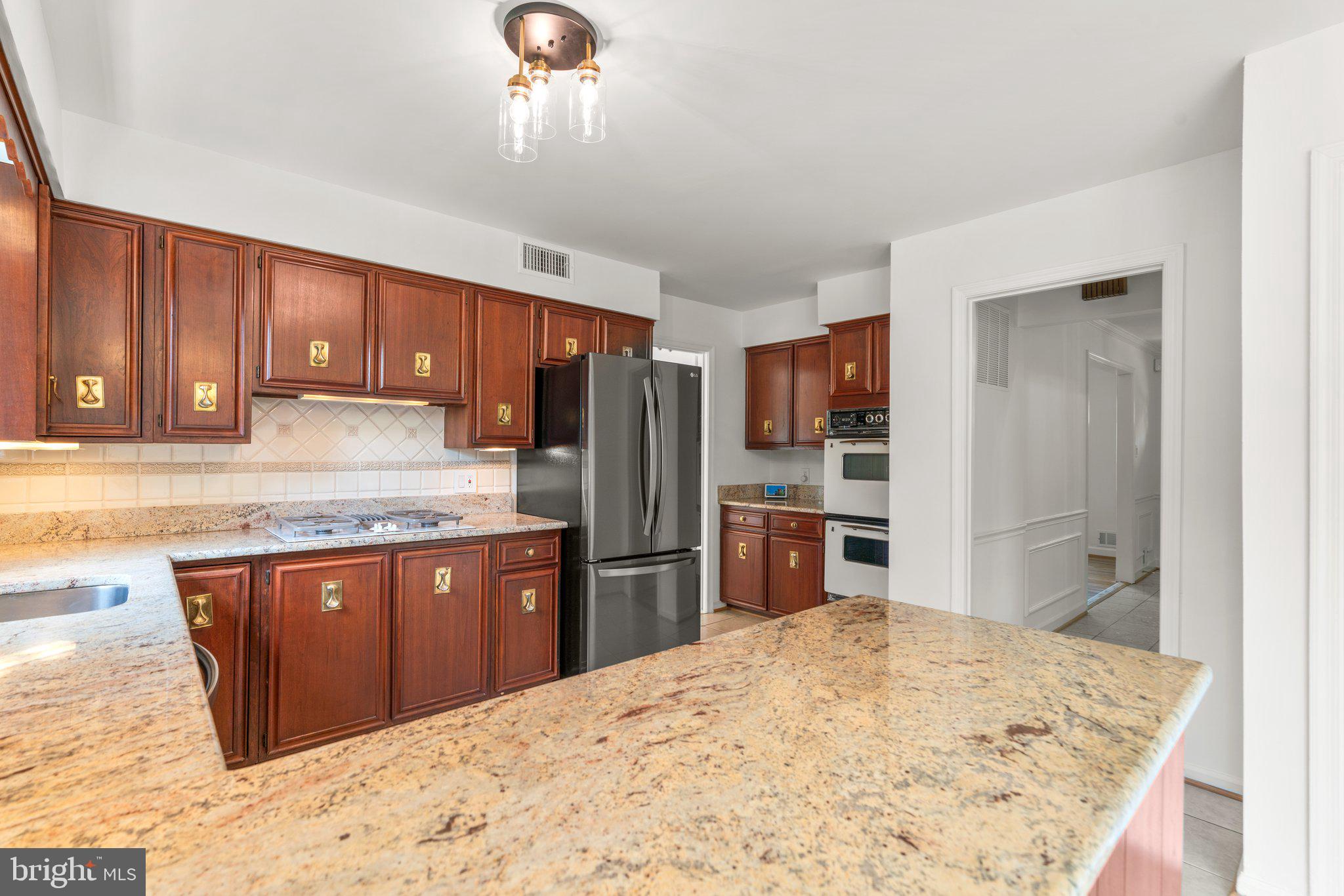 KEMP MILL FARMS - Residential