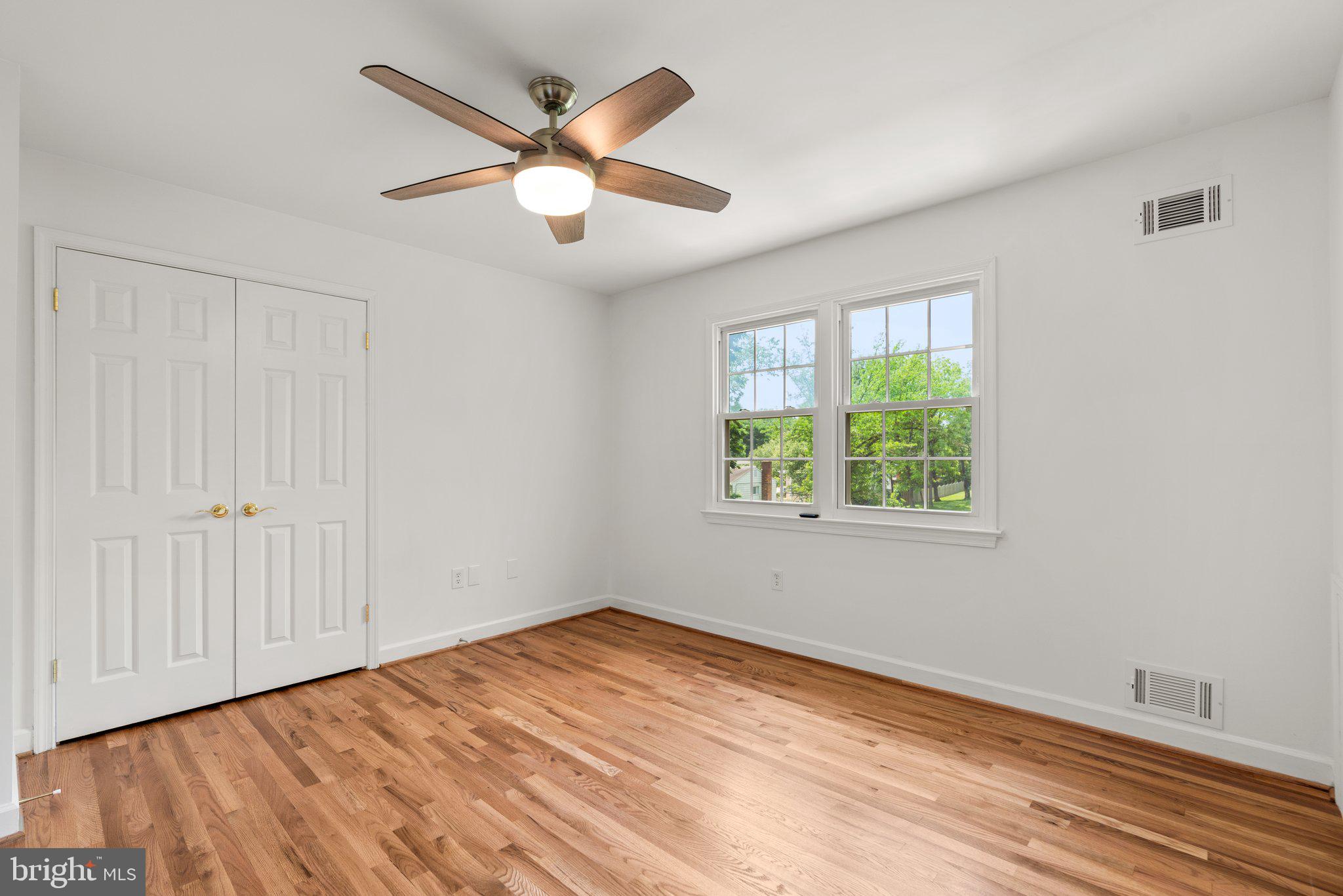 KEMP MILL FARMS - Residential