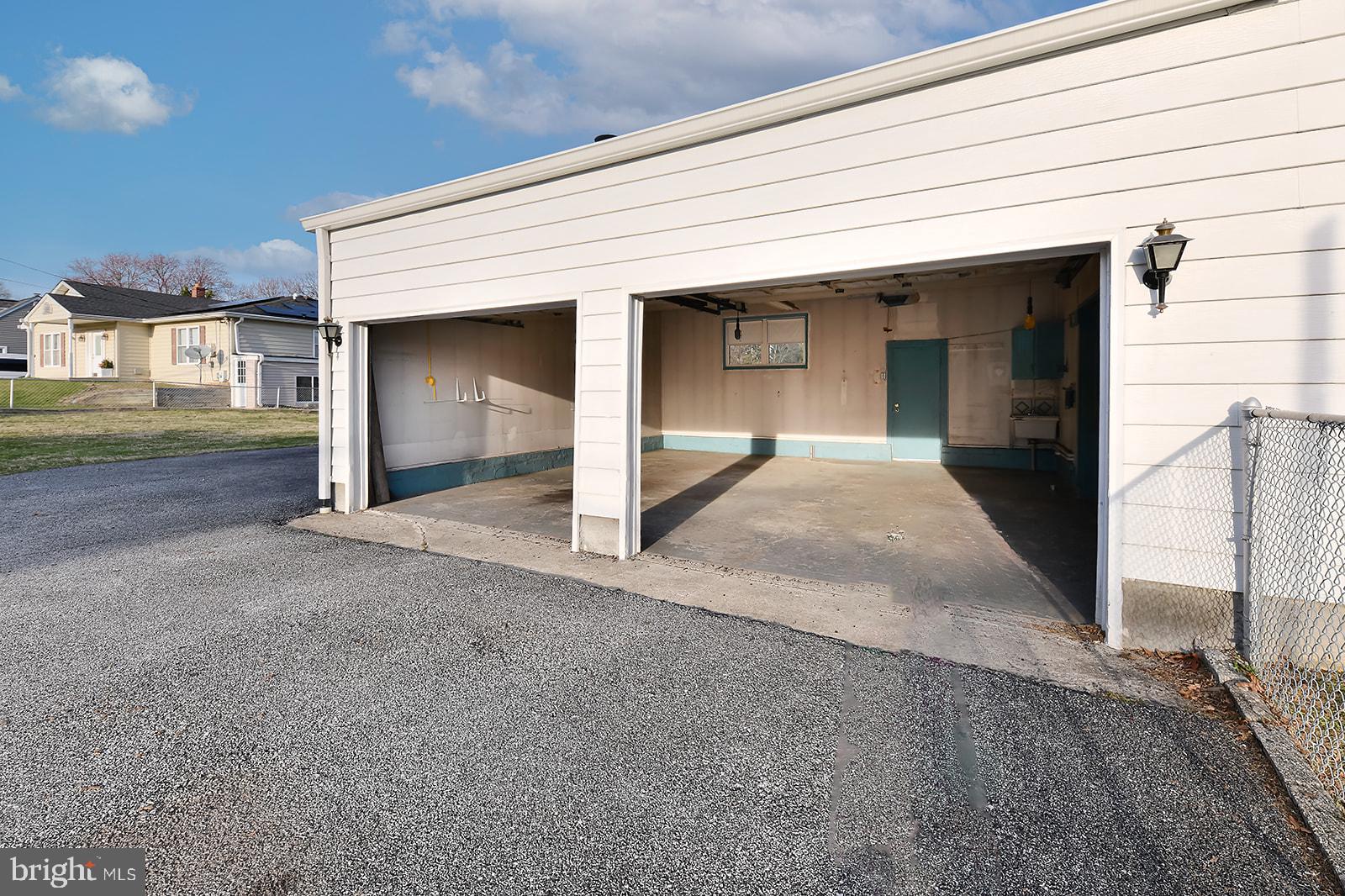 PERRYHALL - Residential