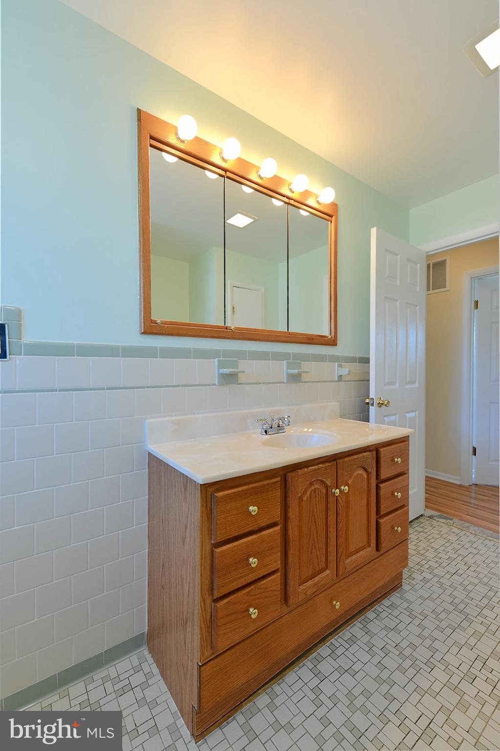 PERRYHALL - Residential