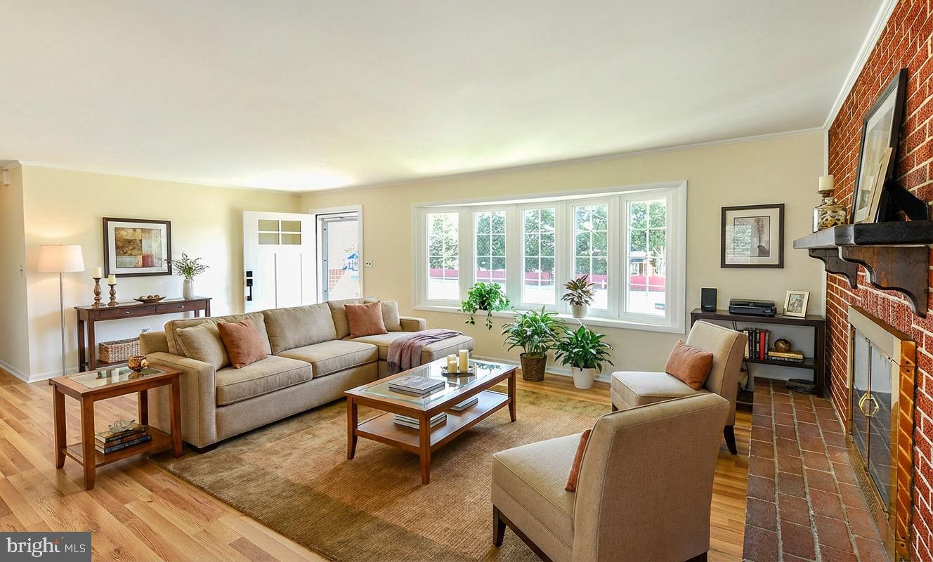 PERRYHALL - Residential