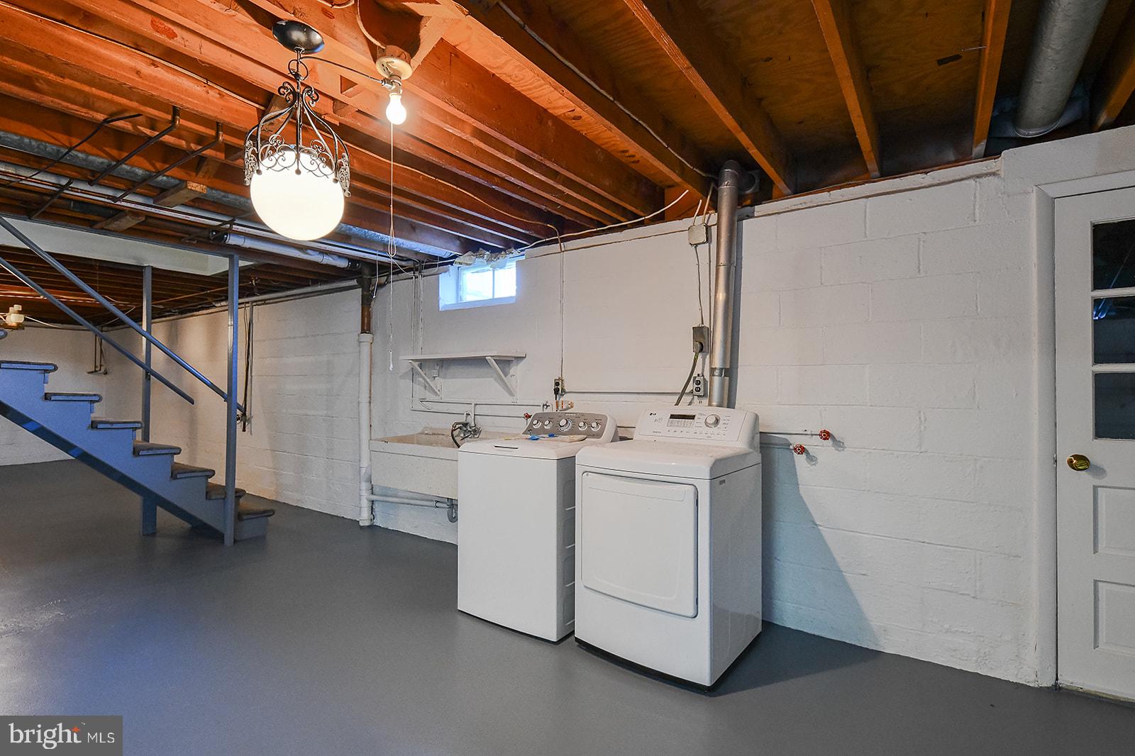 PERRYHALL - Residential