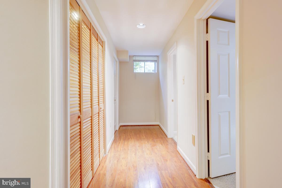 FALLSWICK - Residential Lease