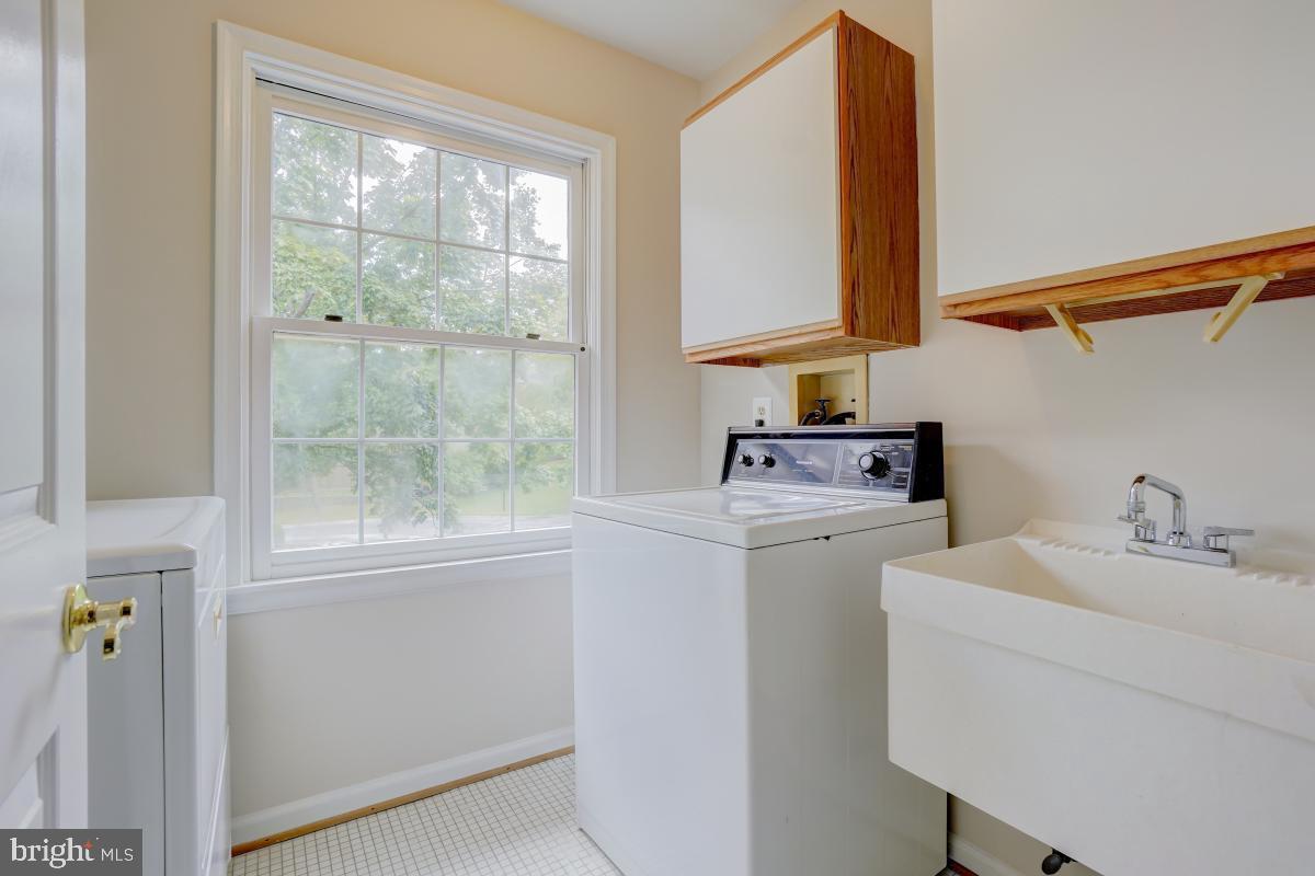 FALLSWICK - Residential Lease