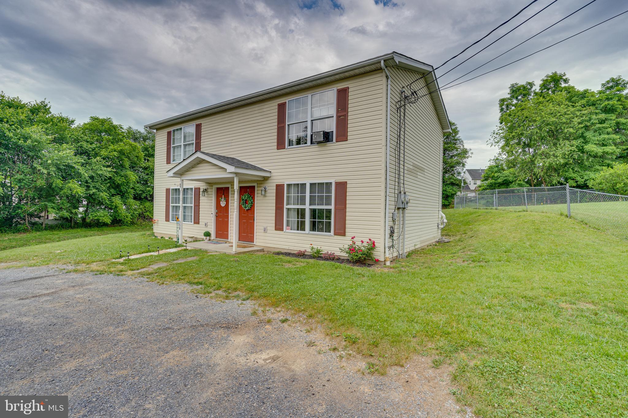 Back on the market - previous Buyer’s financing fell thru. Welcome to this delightful duplex, offering comfort and convenience in Martinsburg. This well-maintained right-side unit, spanning 912 square feet, is situated at the end of a cul-de-sac, and its close proximity to I-81 makes it ideal for commuting. The property features two bright and spacious bedrooms, one and a half baths, including a half bath on the main floor for added convenience. It's a great investment, presenting a reliable rental opportunity for investors. For first-time homebuyers, this gem is affordable and move-in ready. Don't let this excellent opportunity pass you by! Contact me today to schedule a tour.