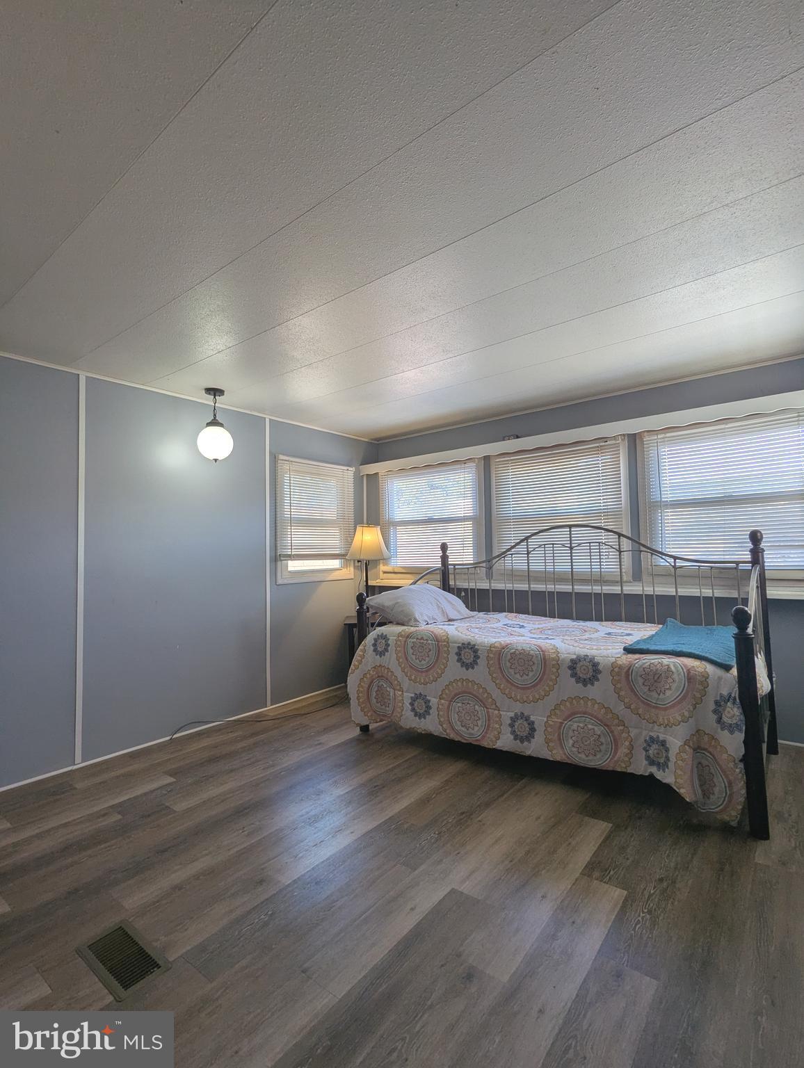 HILLANDALE HOMES - Residential