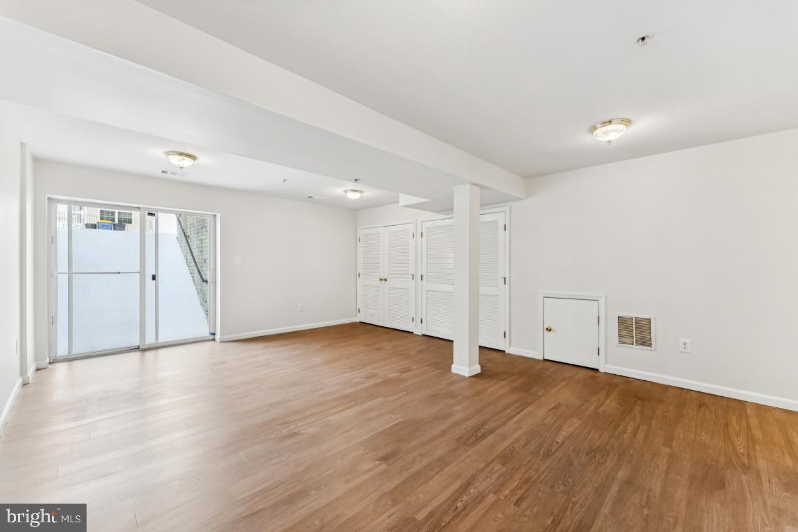 COTTAGES AT GLENARDEN - Residential