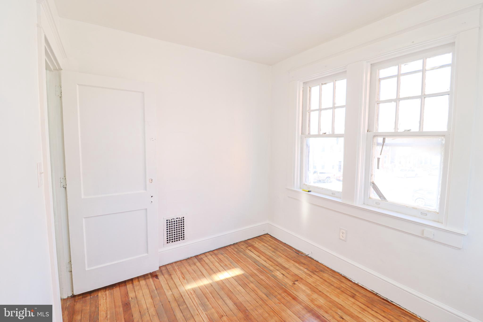 WEST END - Residential