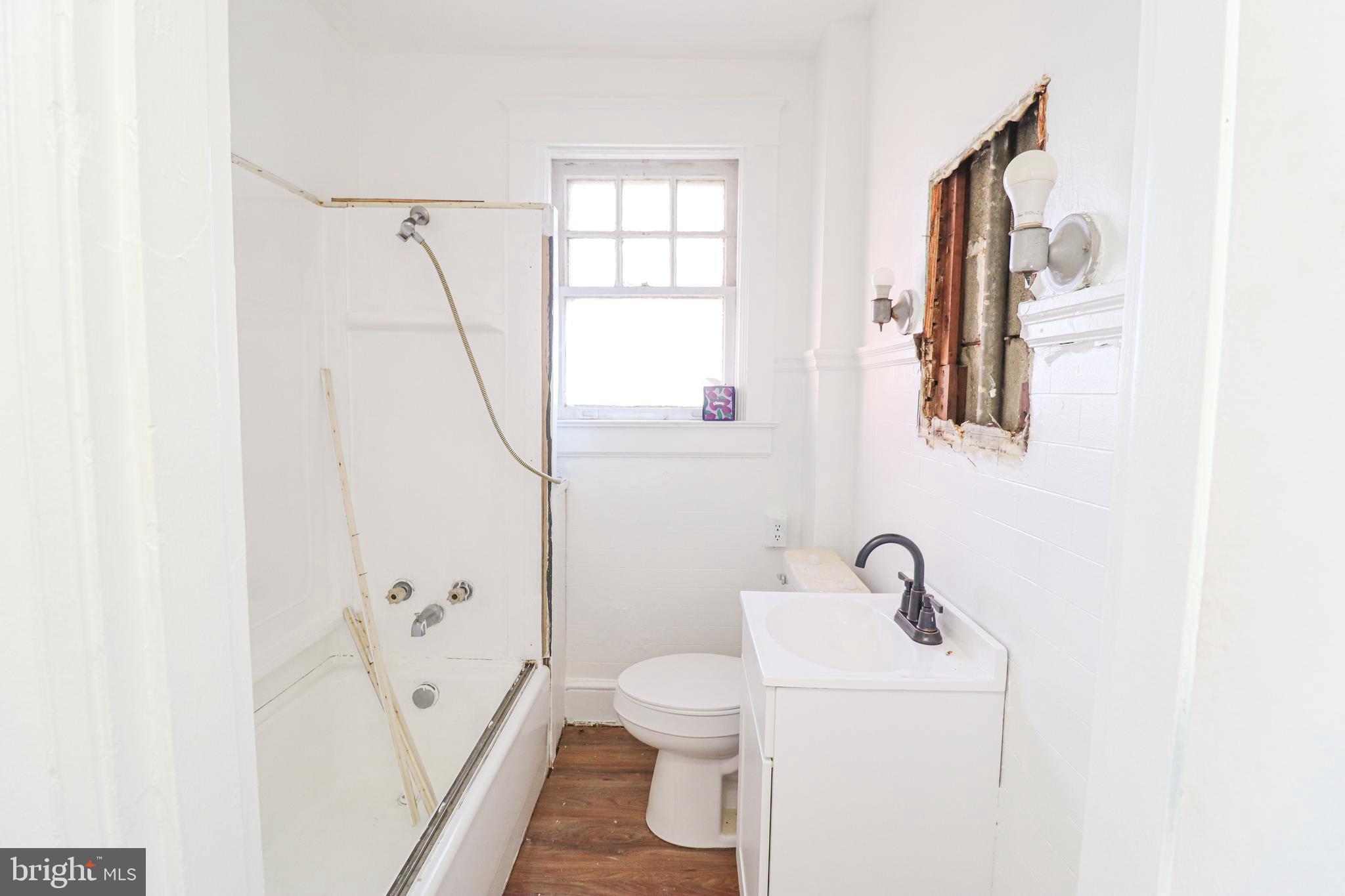 WEST END - Residential