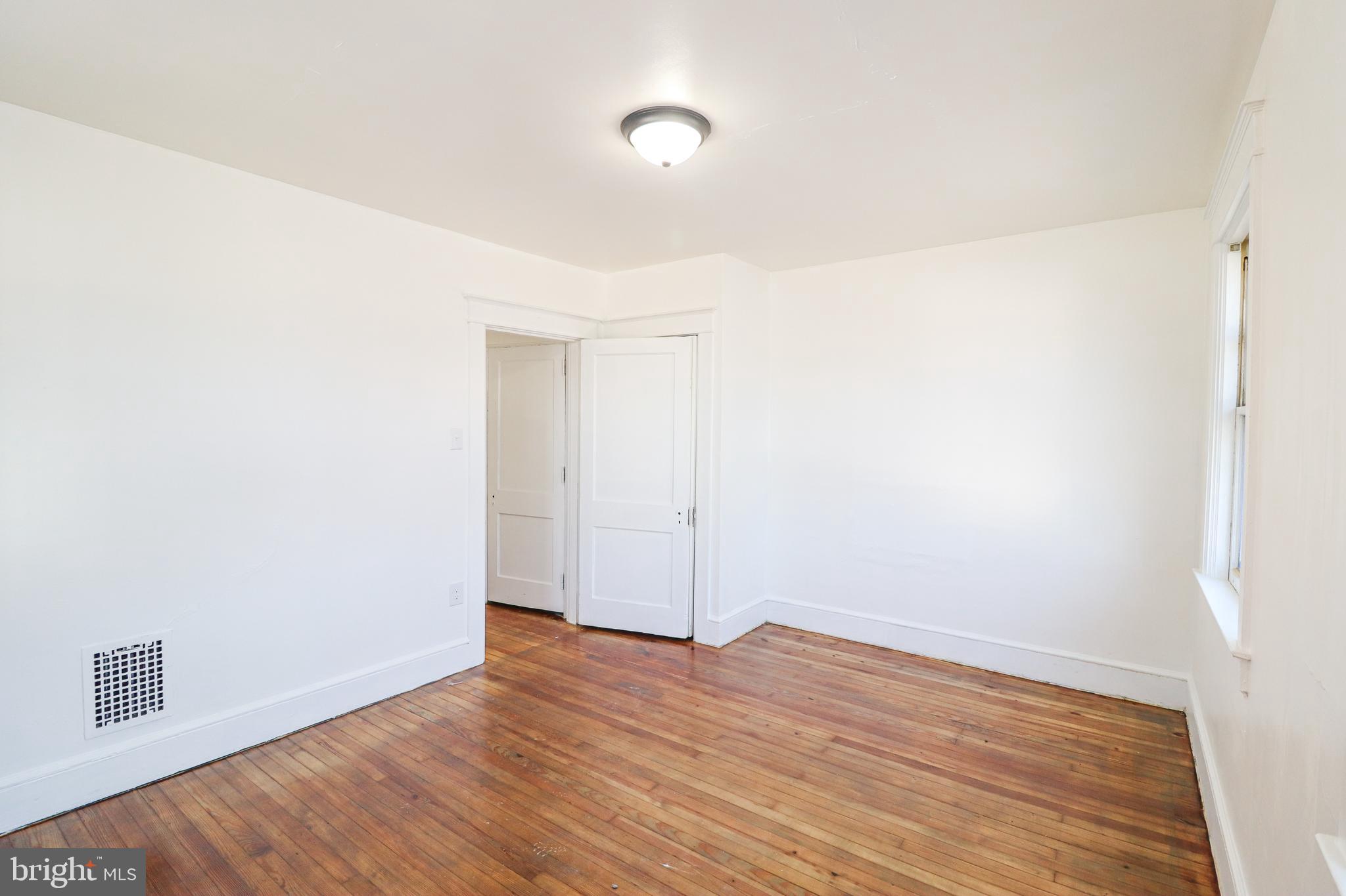 WEST END - Residential