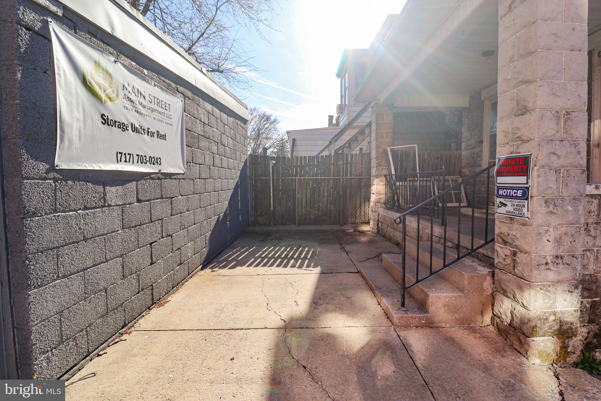 WEST END - Residential