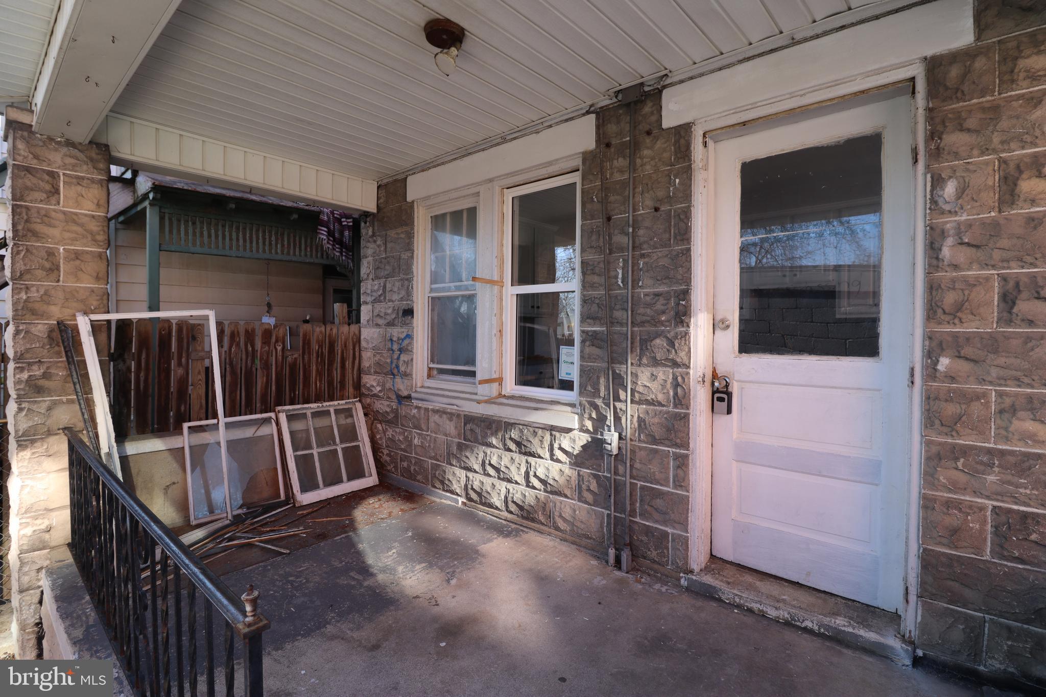 WEST END - Residential