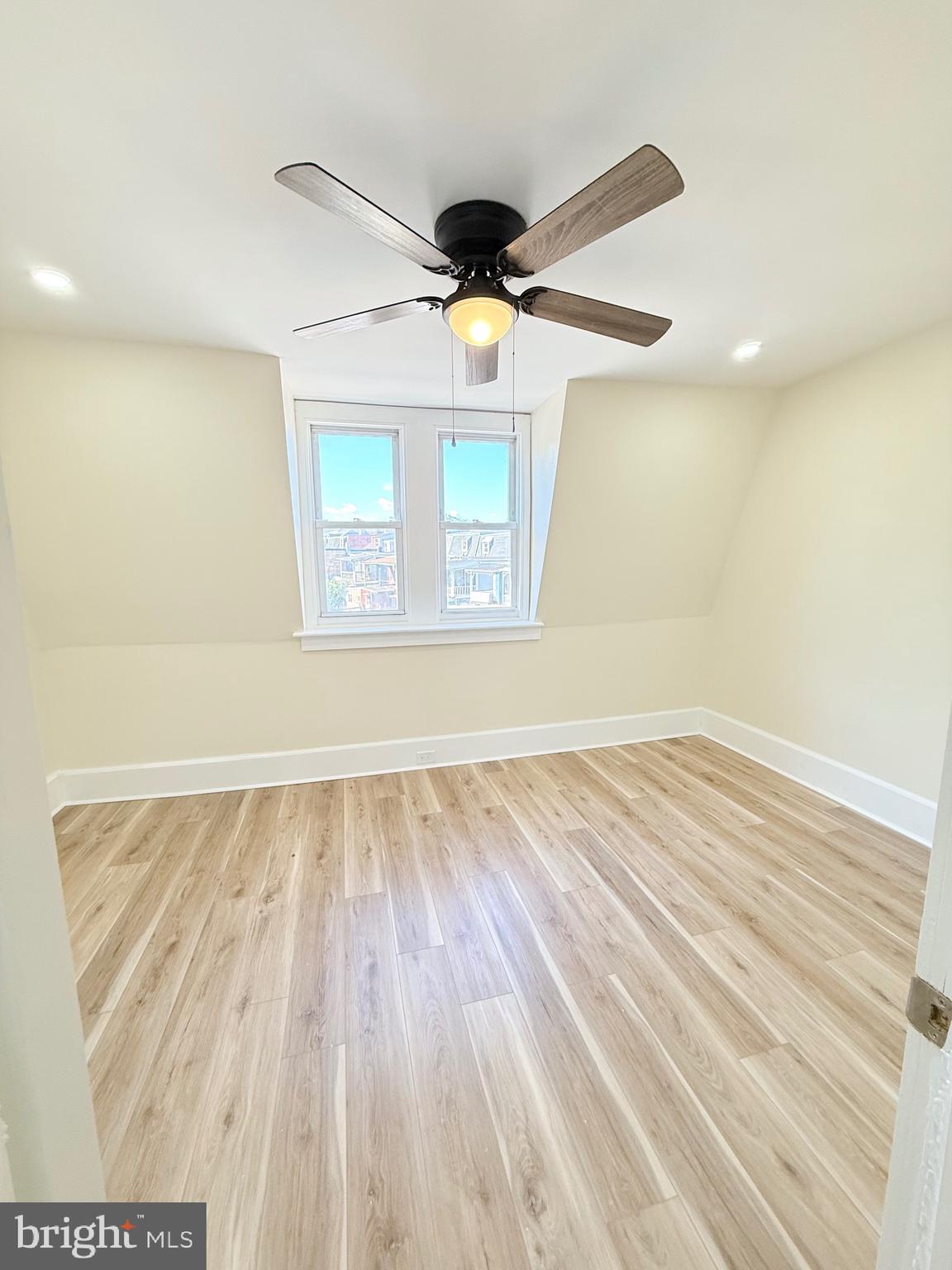 BROOKSHIRE - Residential