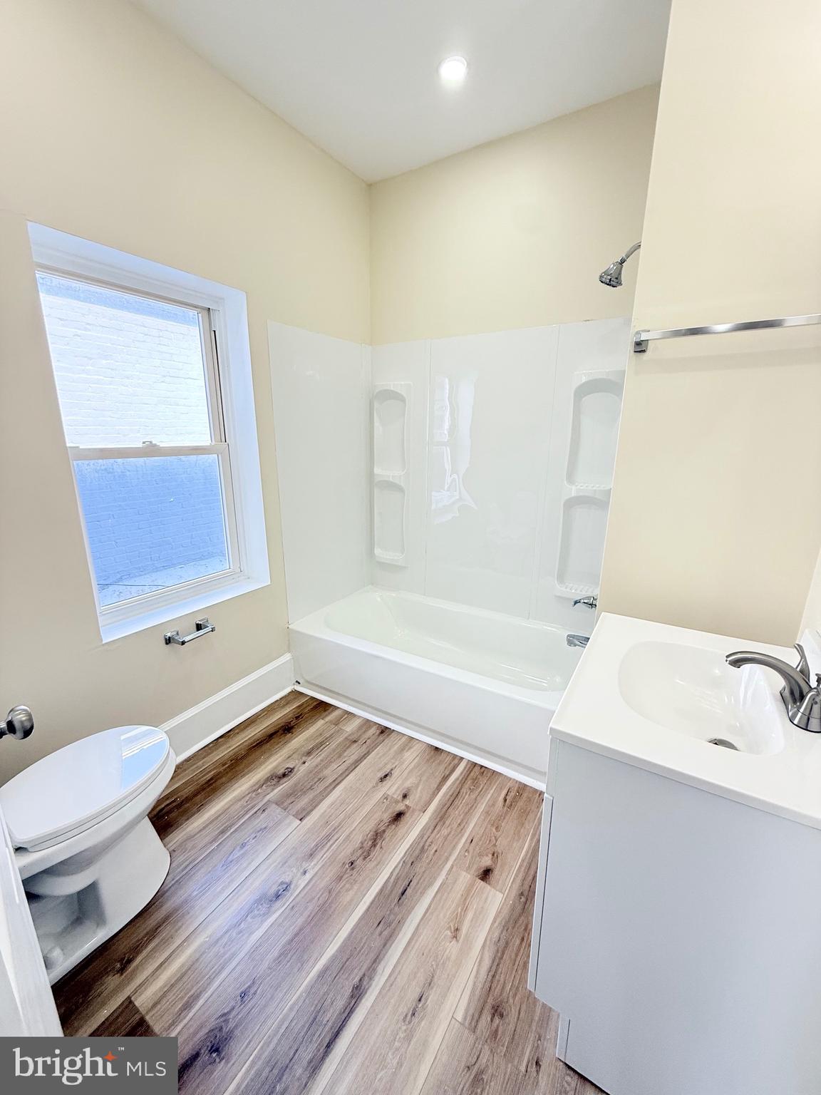 BROOKSHIRE - Residential