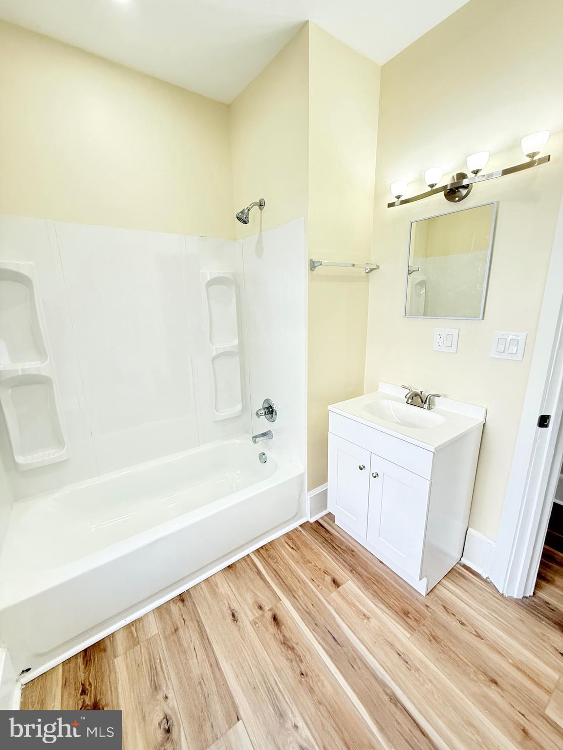 BROOKSHIRE - Residential