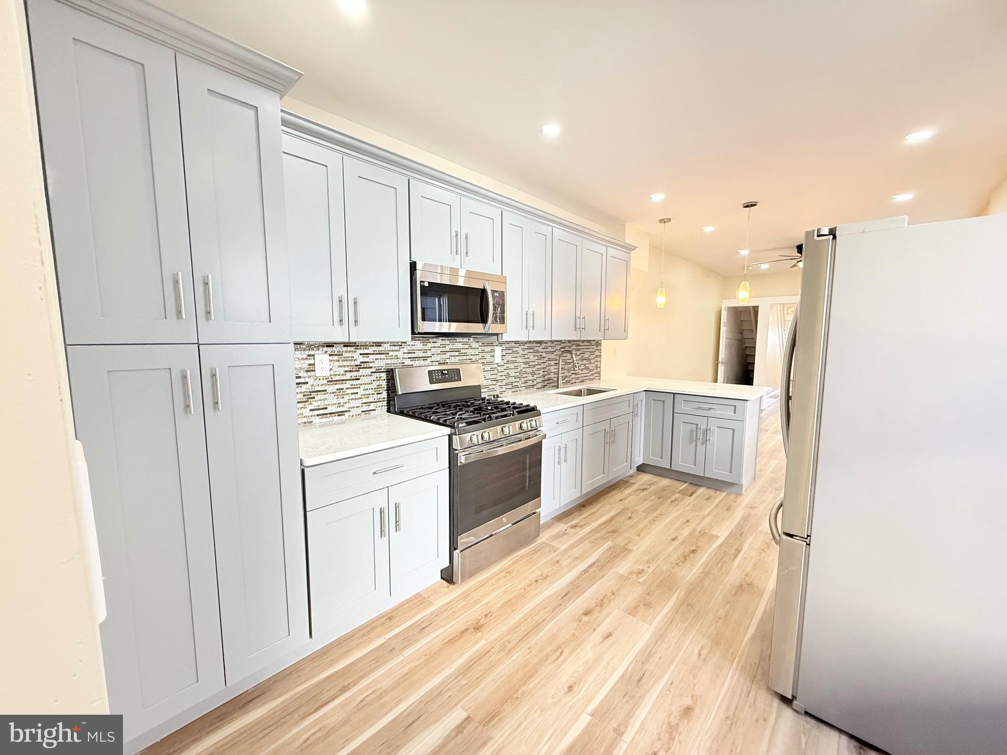 BROOKSHIRE - Residential