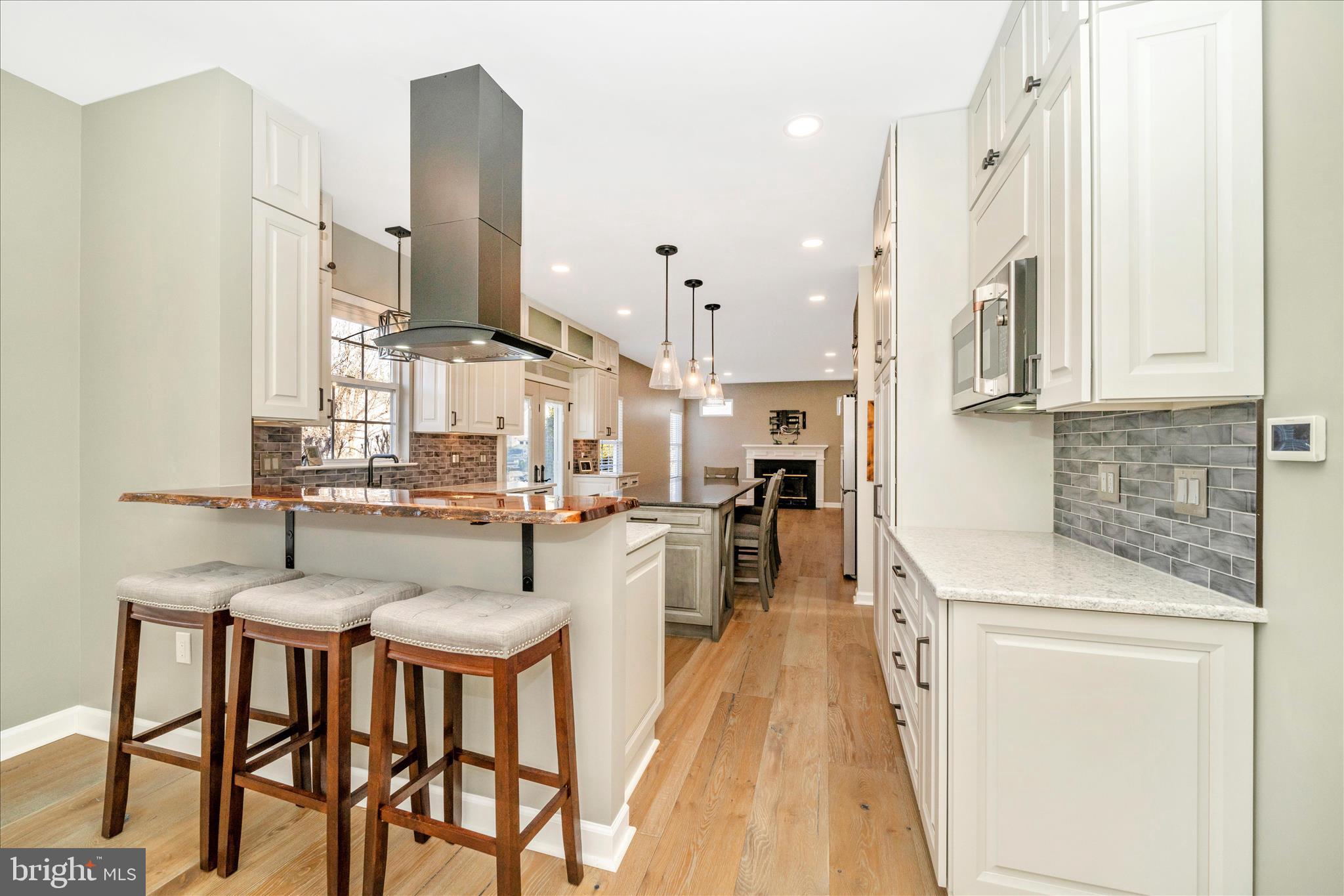 EMERALD FARM - Residential