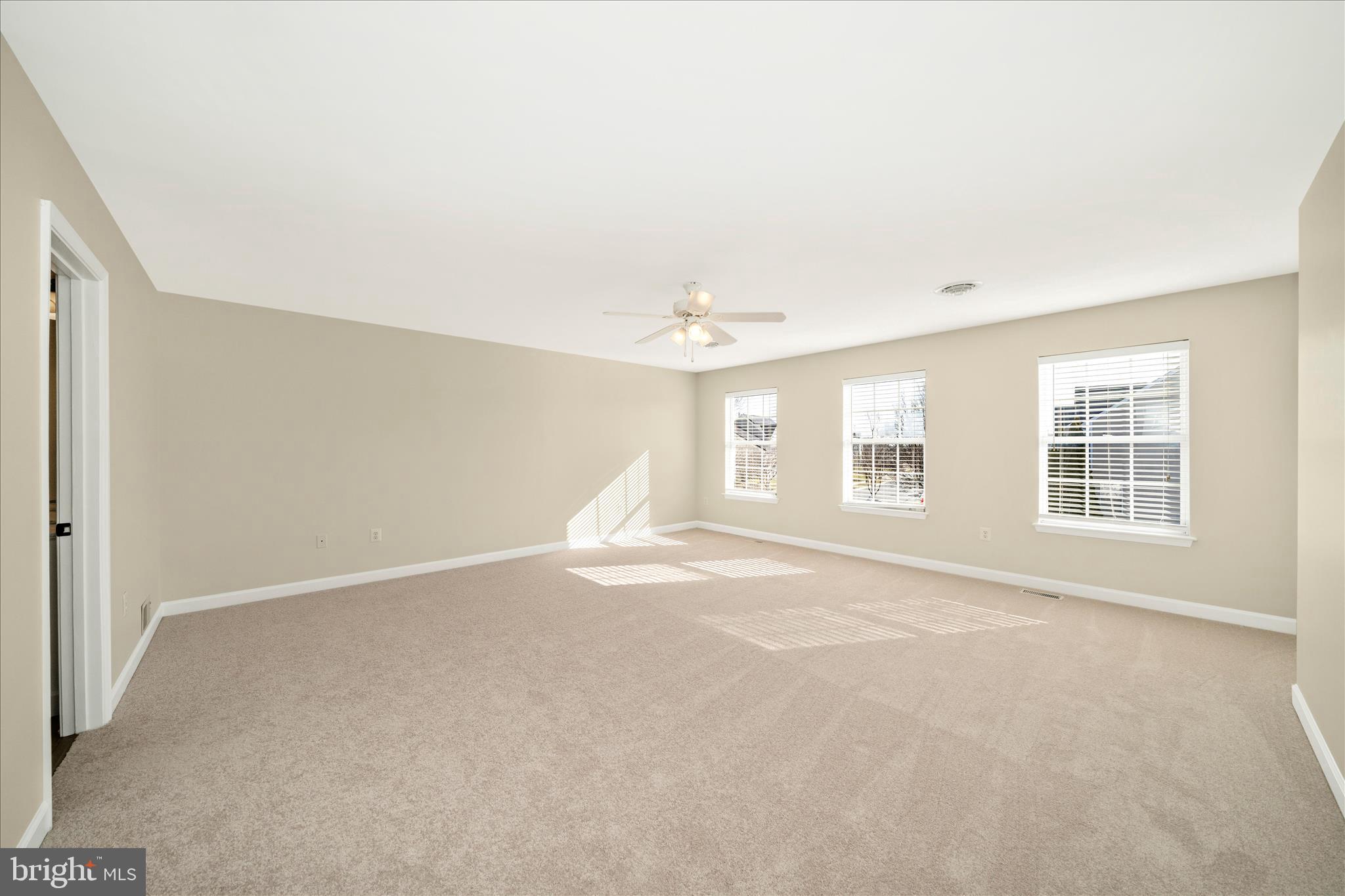 EMERALD FARM - Residential