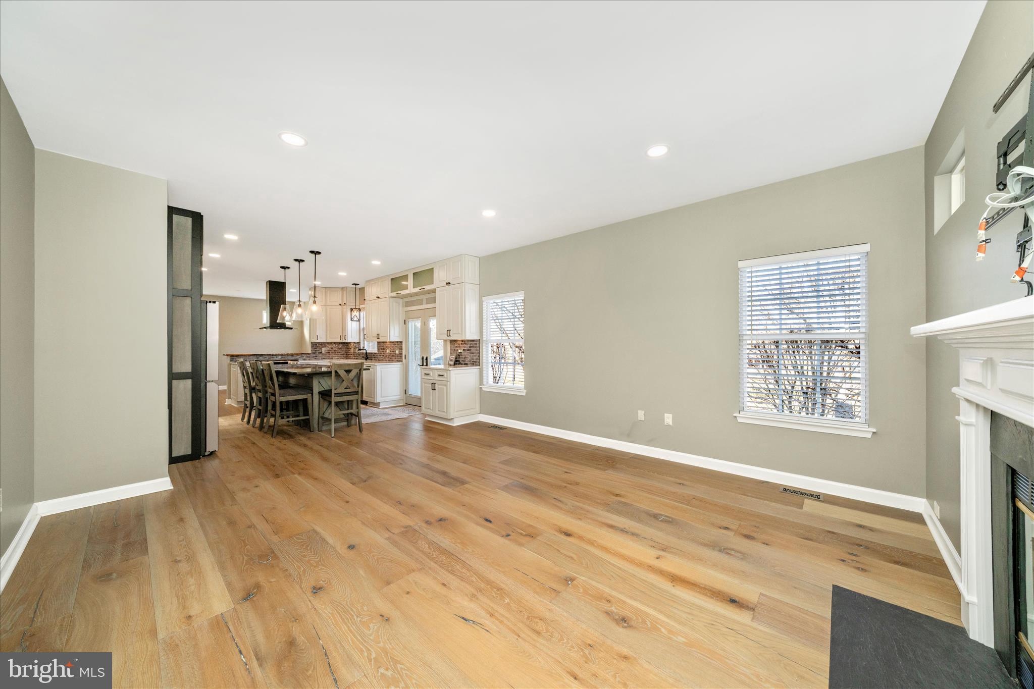 EMERALD FARM - Residential