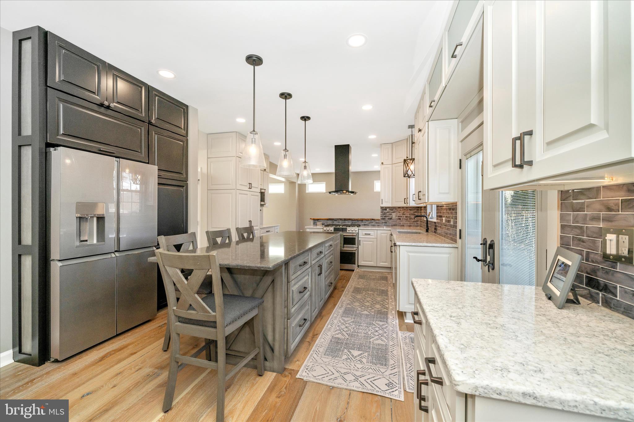 EMERALD FARM - Residential