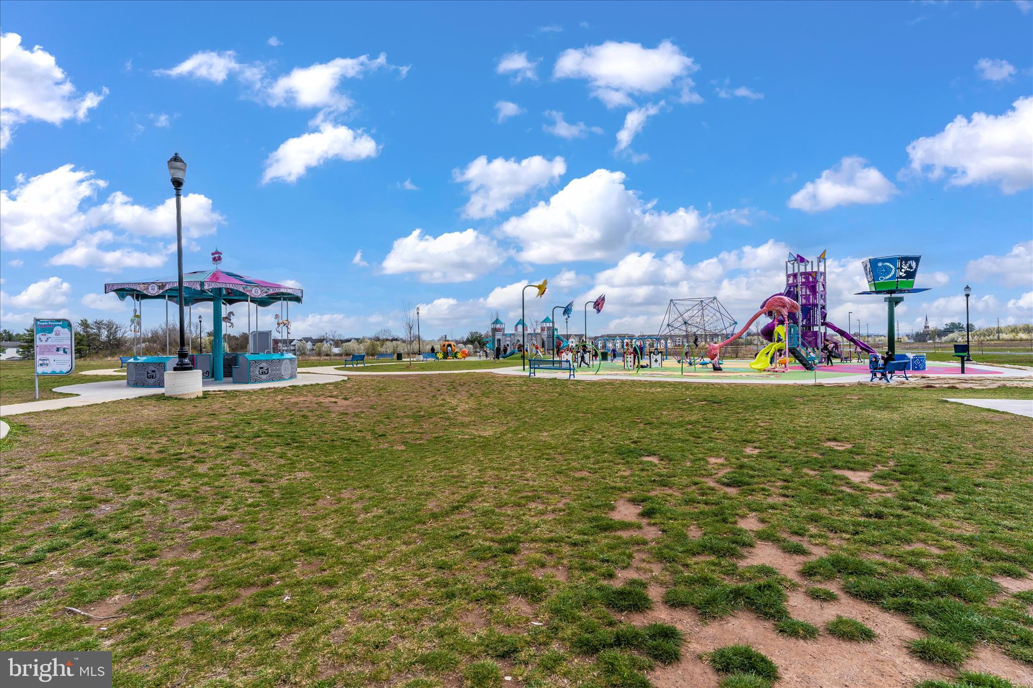 EMERALD FARM - Residential