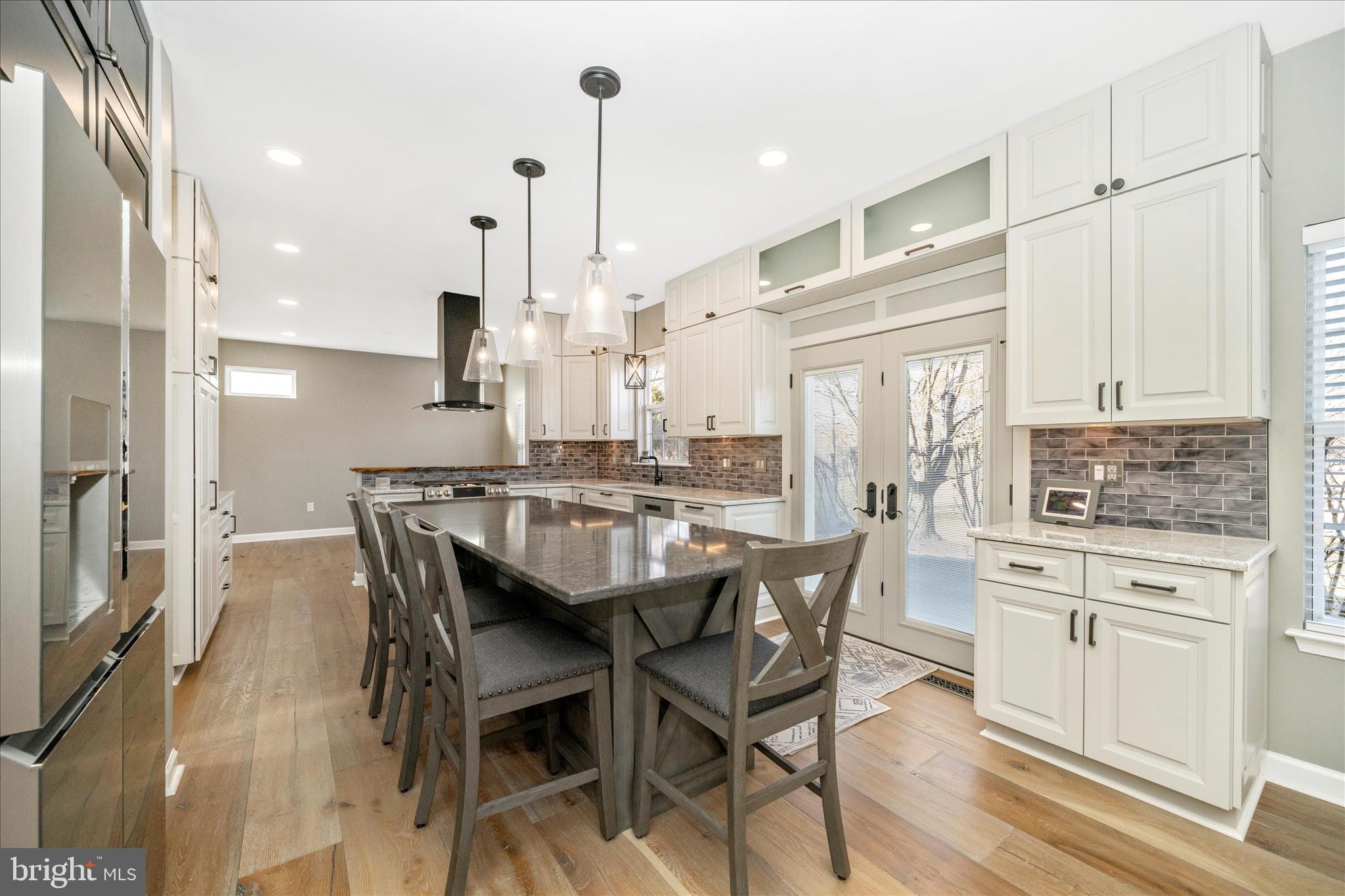 EMERALD FARM - Residential