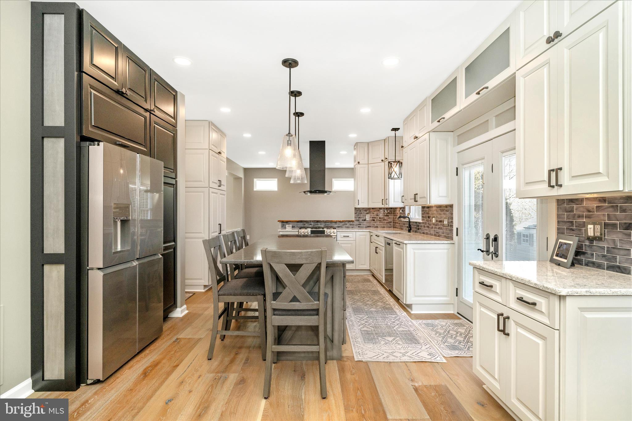 EMERALD FARM - Residential