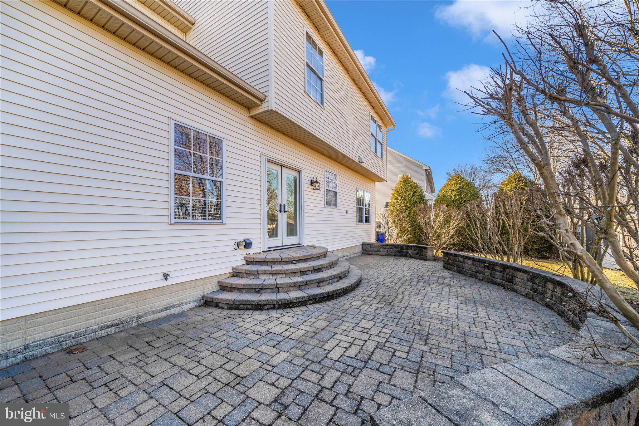 EMERALD FARM - Residential