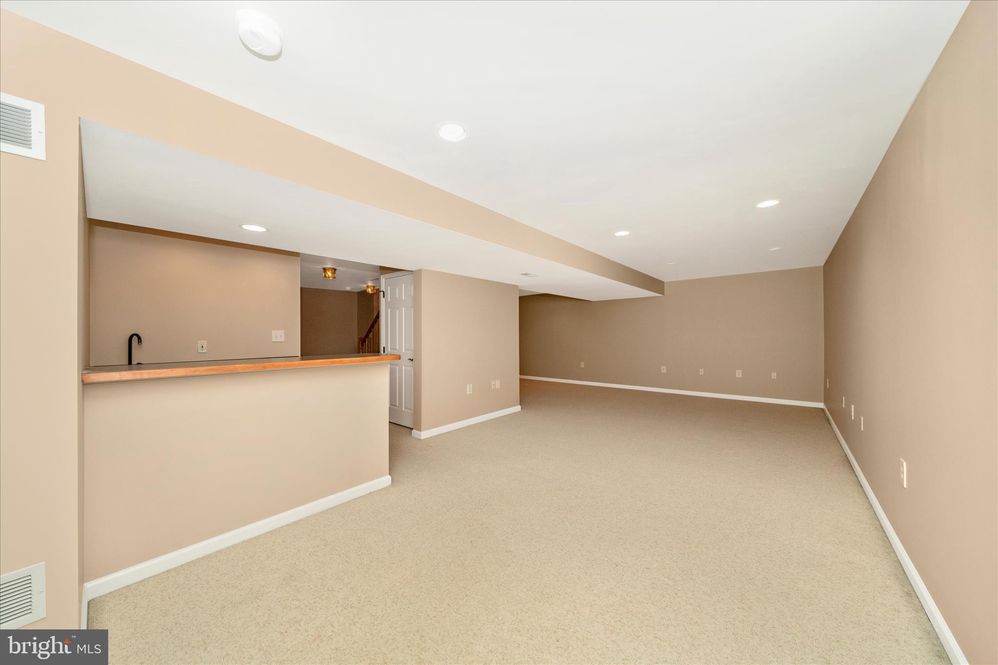 EMERALD FARM - Residential