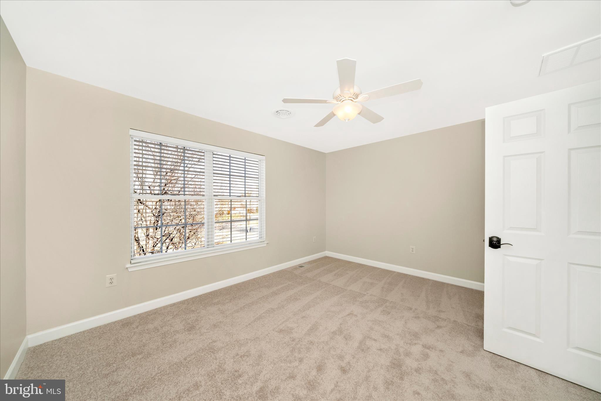 EMERALD FARM - Residential